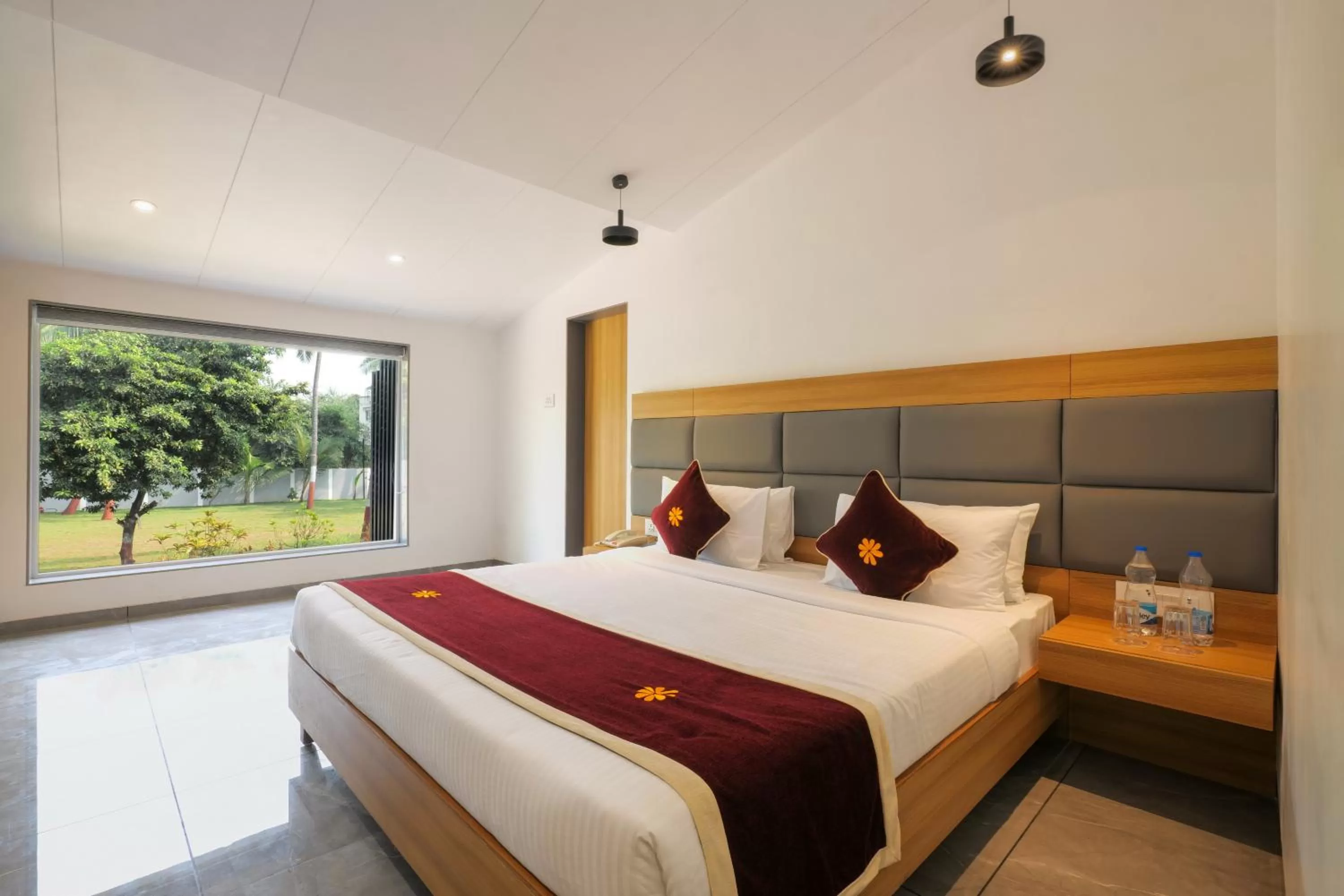 Bed in Gold Beach Villa