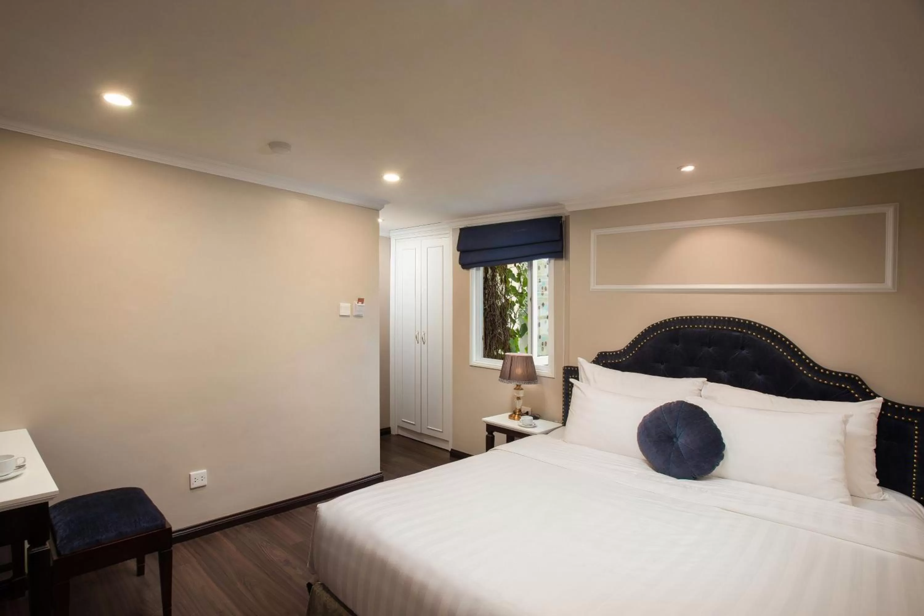 Bed in Flora Centre Hotel & Spa