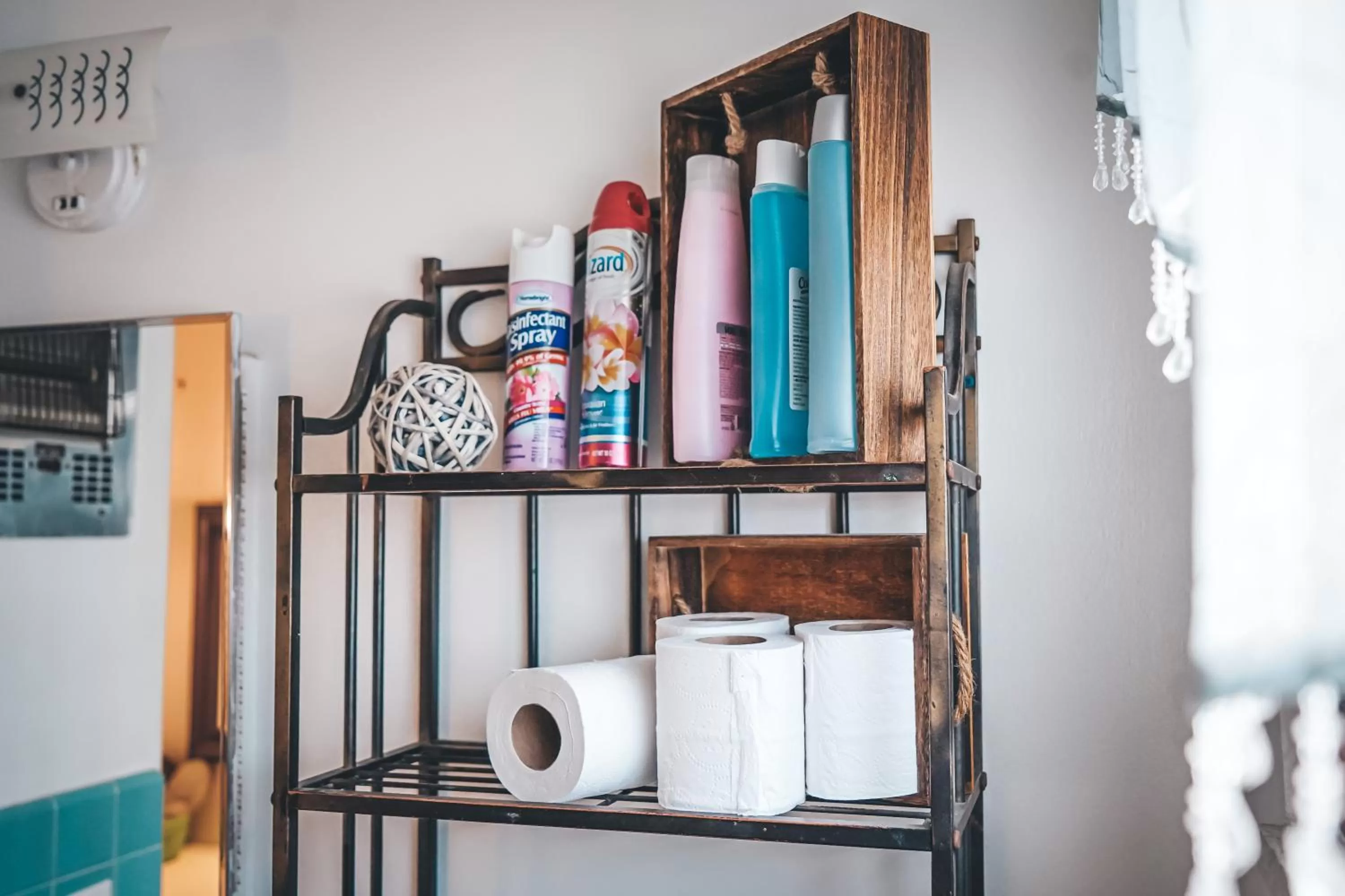 Bathroom in Hollywood Light Haven Lodge