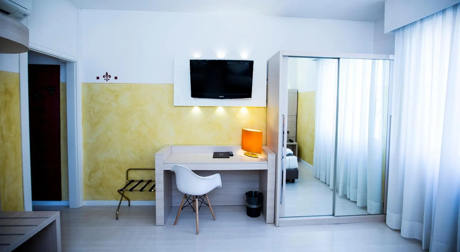 TV and multimedia in Agape Hotel AA Hotels