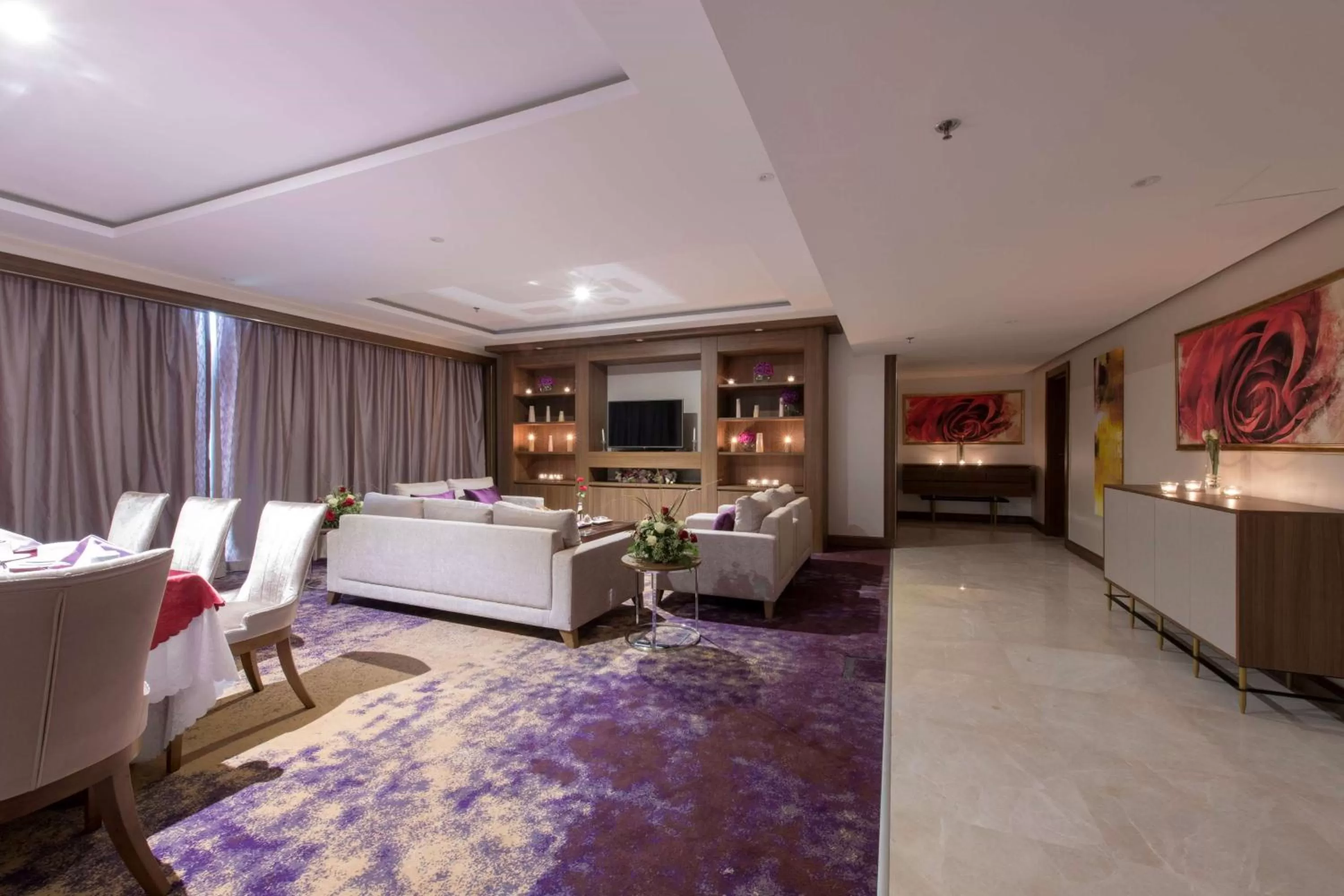 Photo of the whole room, Seating Area in Ramada by Wyndham Continental Jeddah