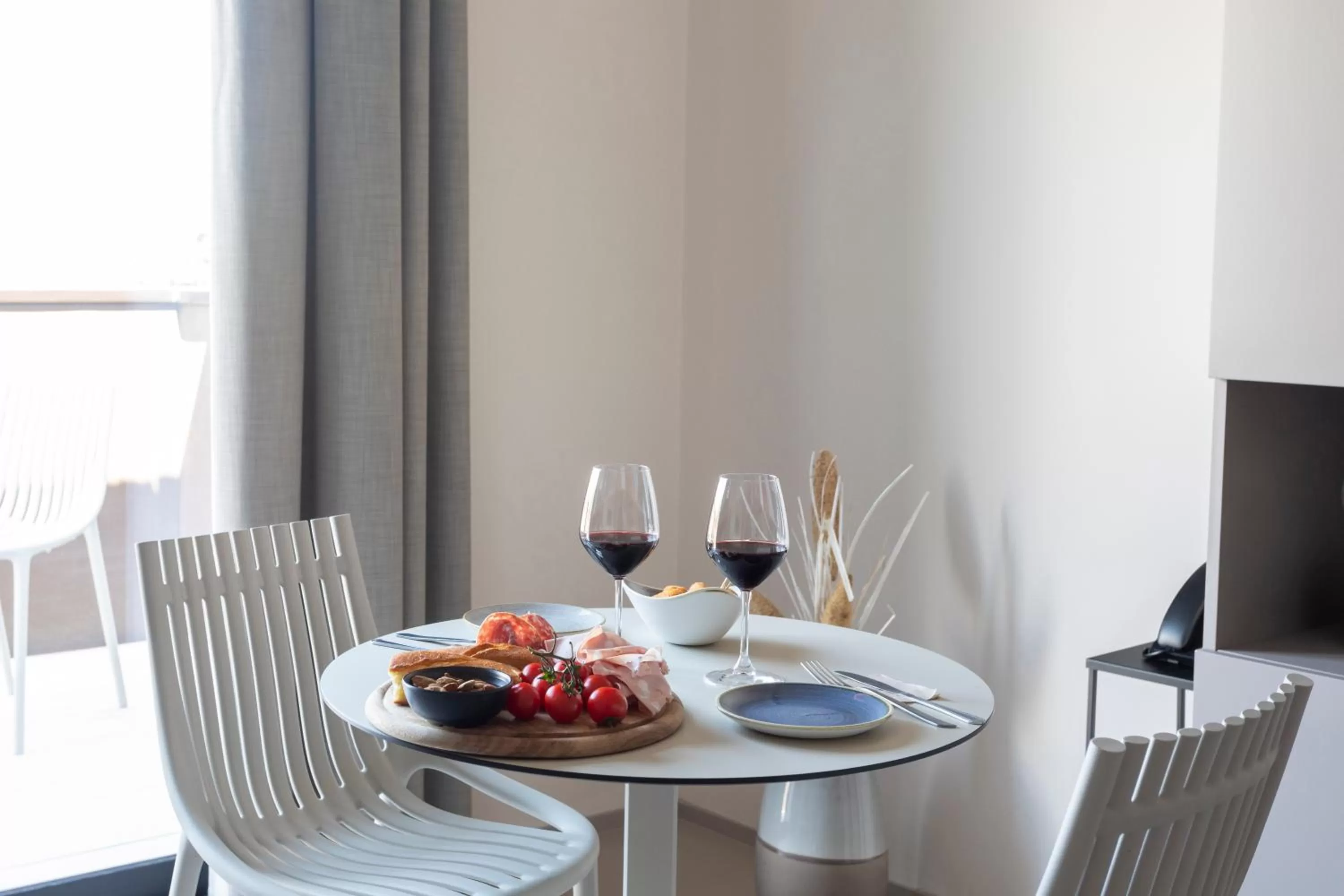 Communal lounge/ TV room in Ollen apartments