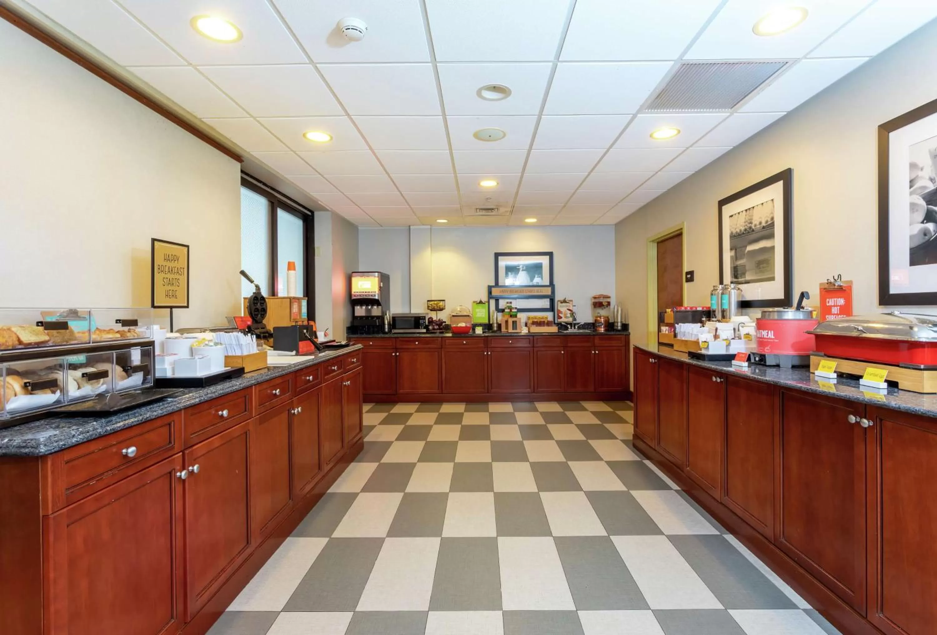 Breakfast in Hampton Inn & Suites - Fort Pierce