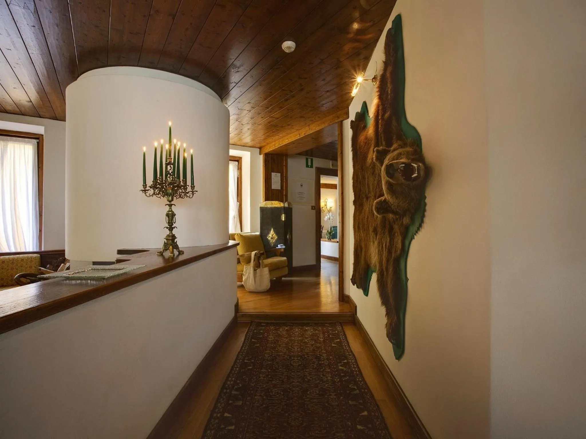 Communal lounge/ TV room in Hotel De La Poste