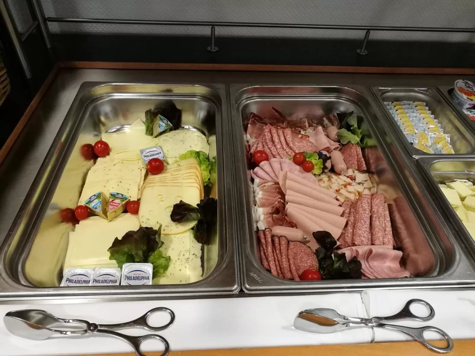 Buffet breakfast in Hotel am Weiher