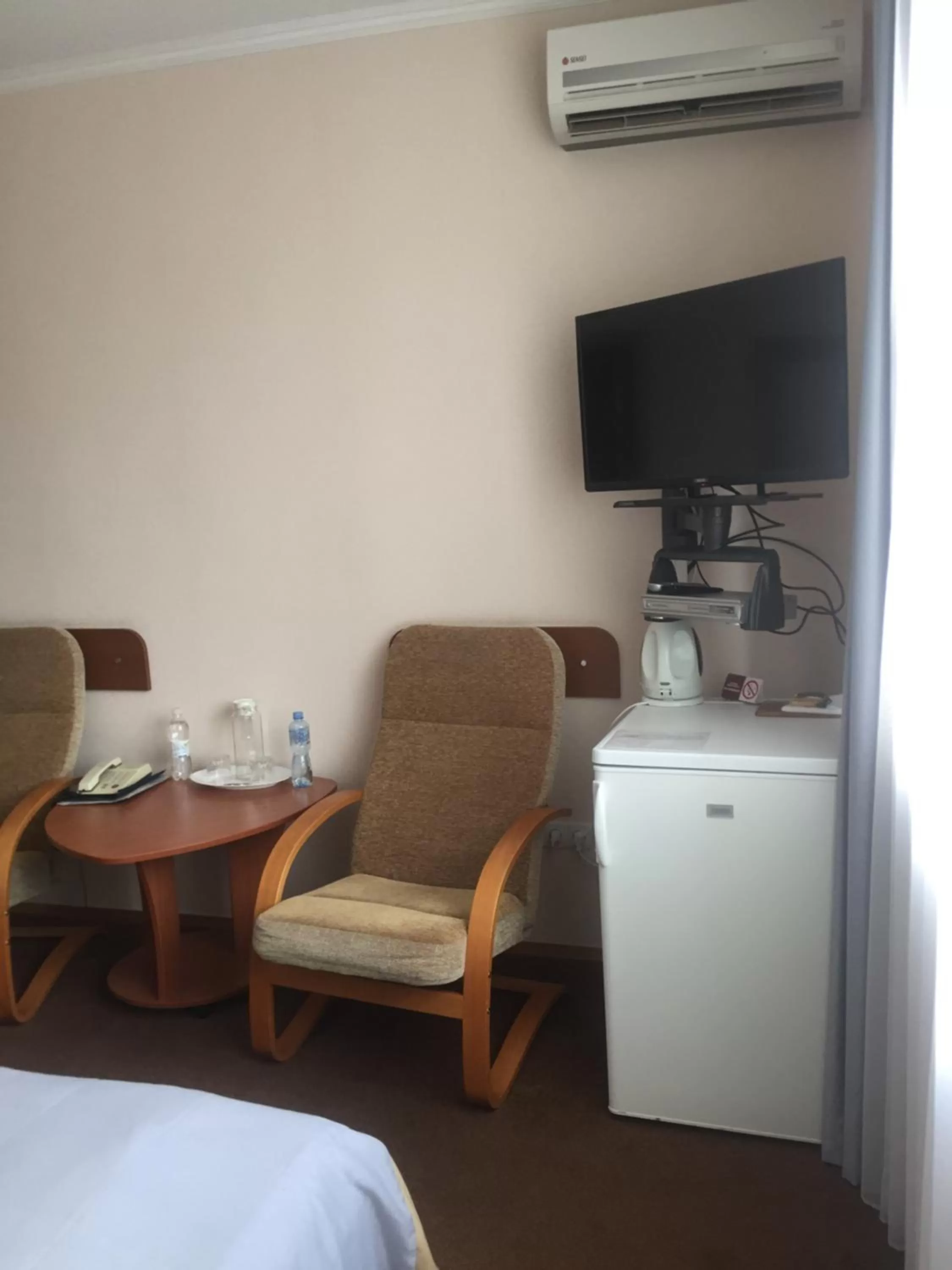 Communal lounge/ TV room in Dnipro Hotel