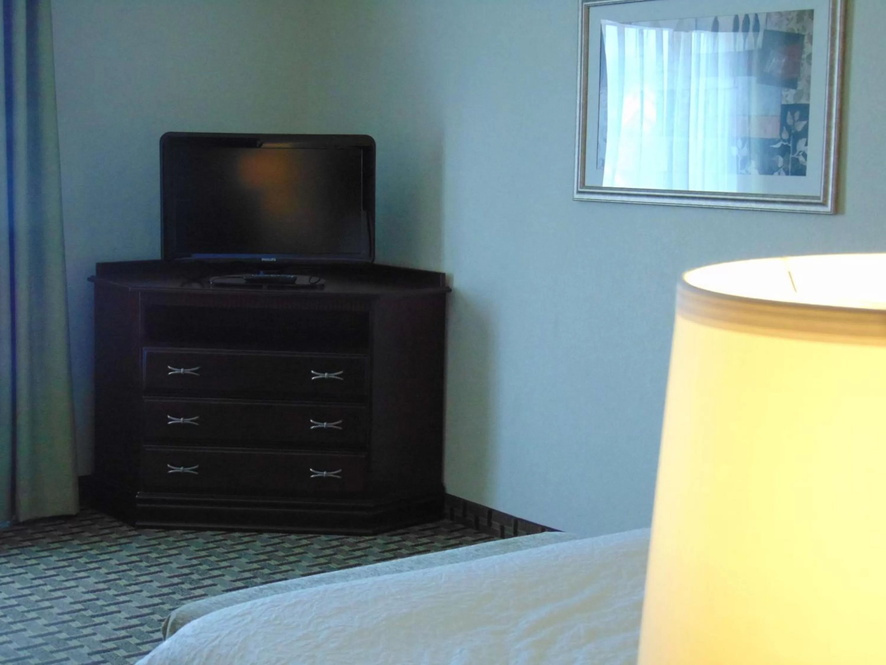 Bedroom, Bed in Hampton Inn & Suites Cleveland-Mentor