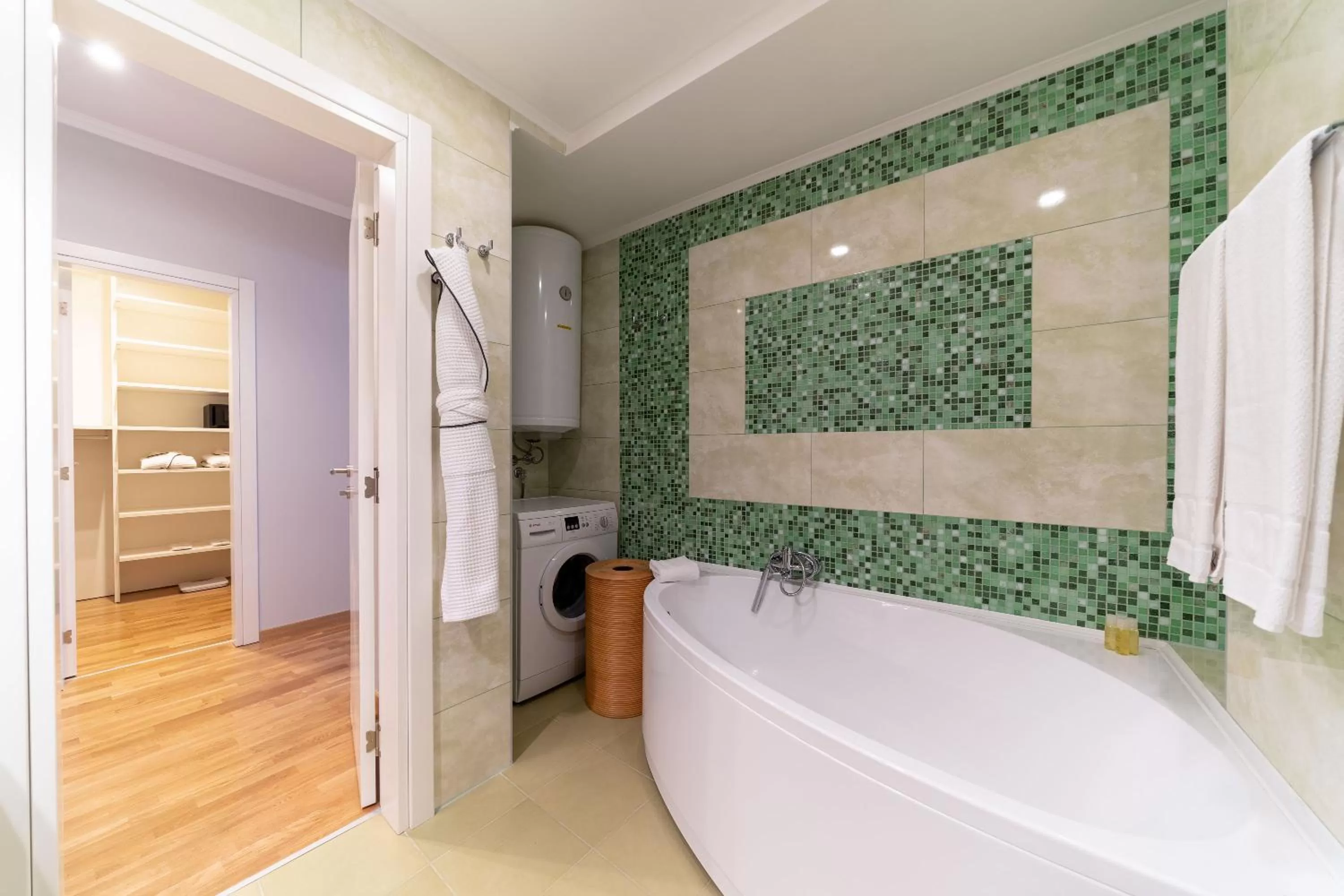 Bath in Hotel Harmonia by Dukley