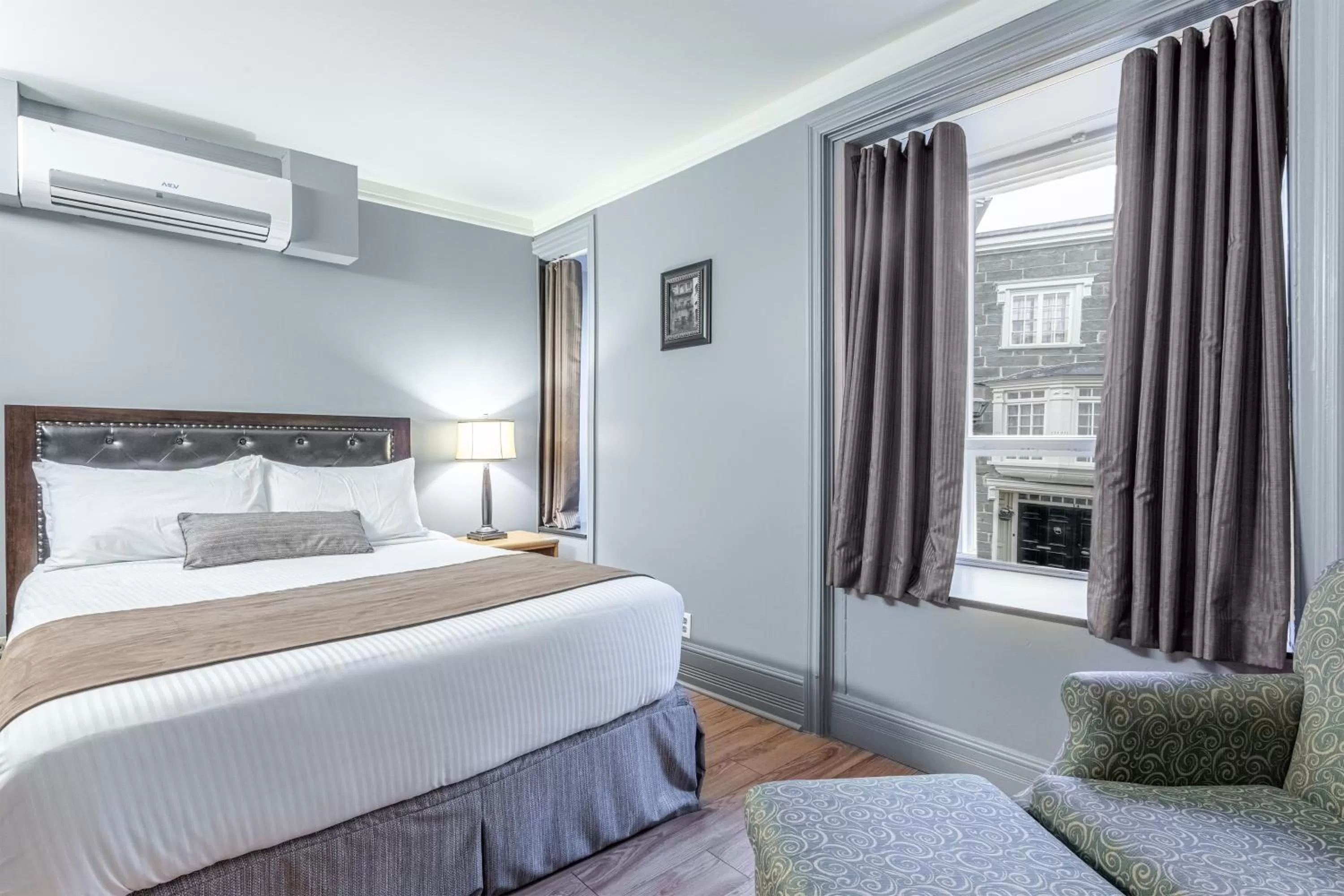 Photo of the whole room, Bed in Hotel Jardin du Gouverneur