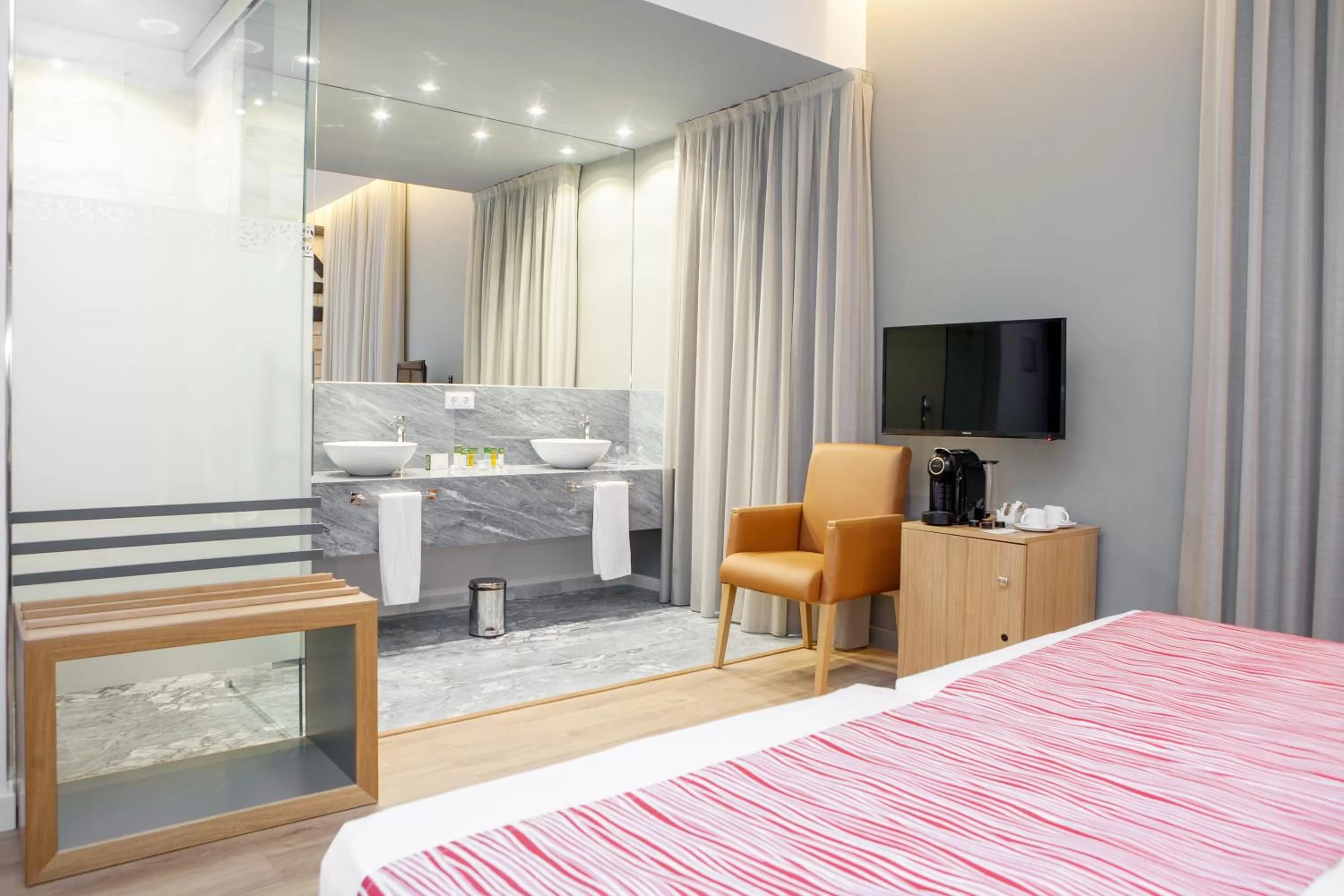 Decorative detail, Bed in Soho Boutique Capuchinos & Spa