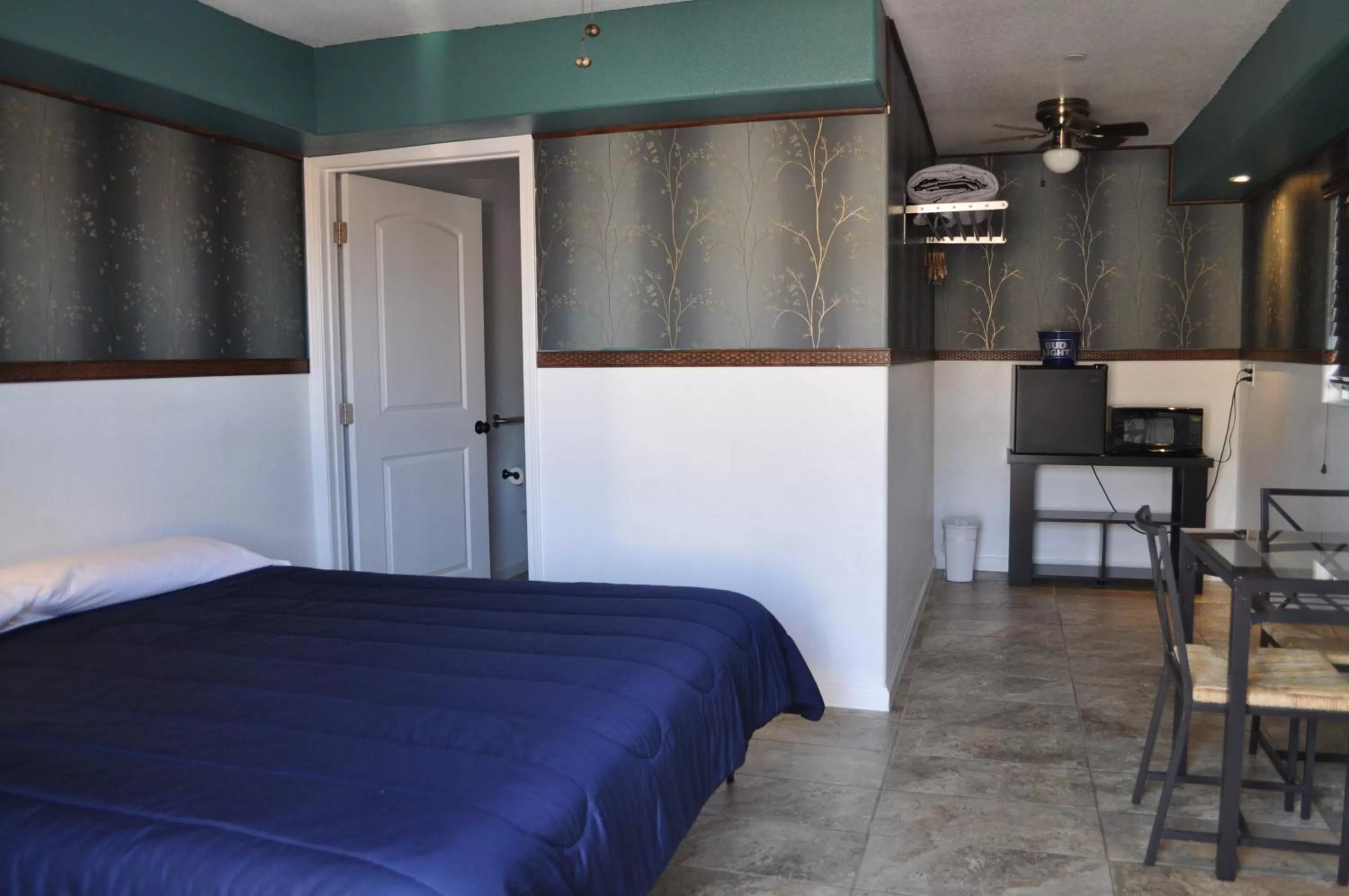 Photo of the whole room in K7 Bed and Breakfast