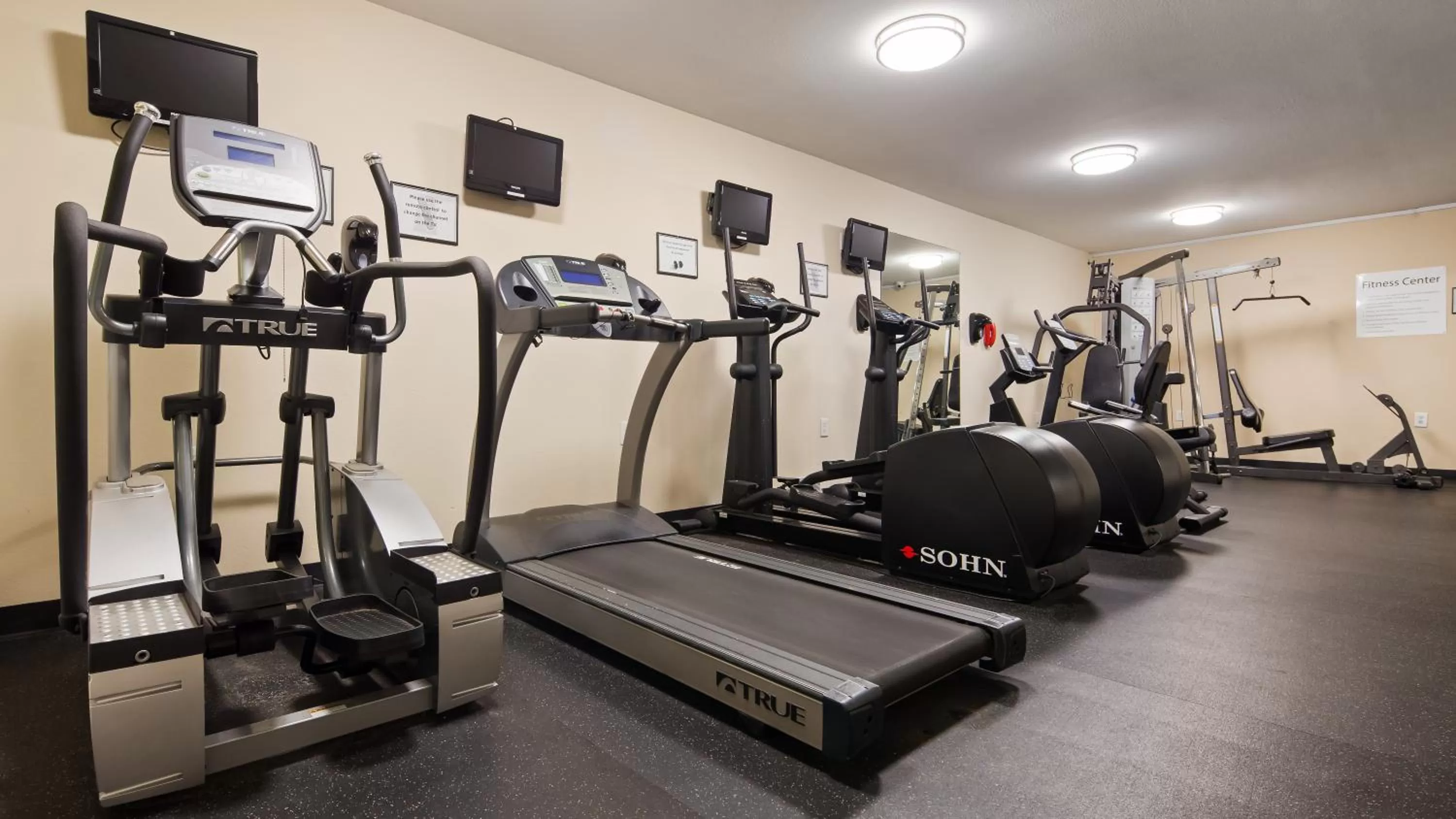 Fitness centre/facilities in Best Western Lakewinds