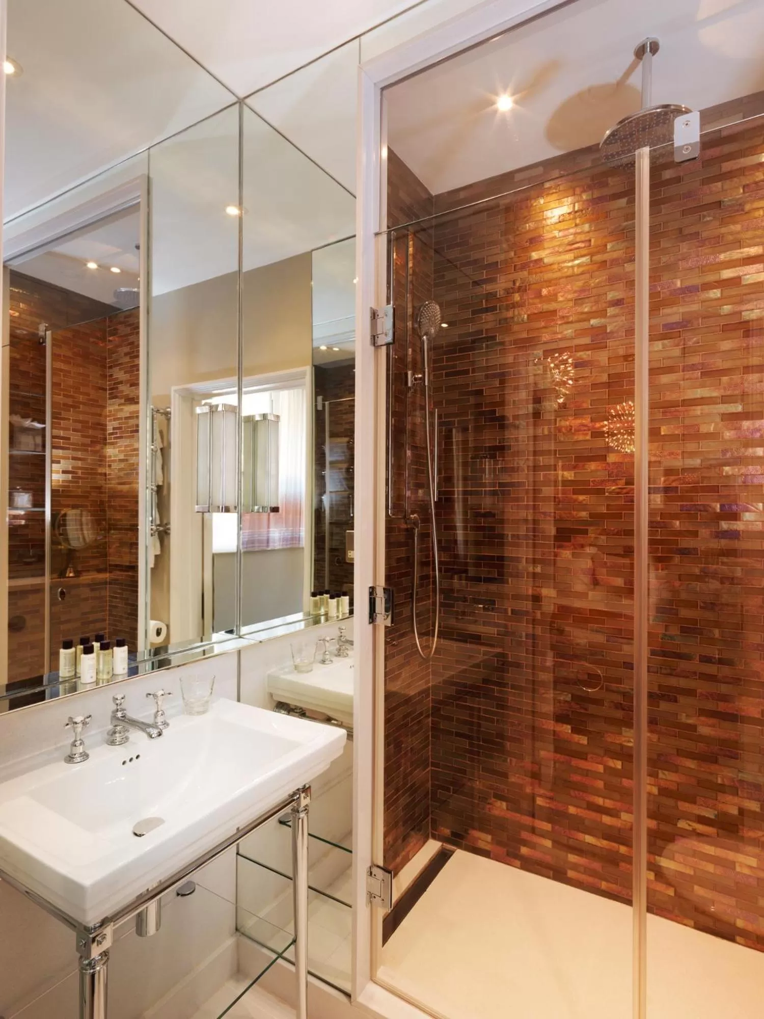 Shower in The Athenaeum Hotel & Residences