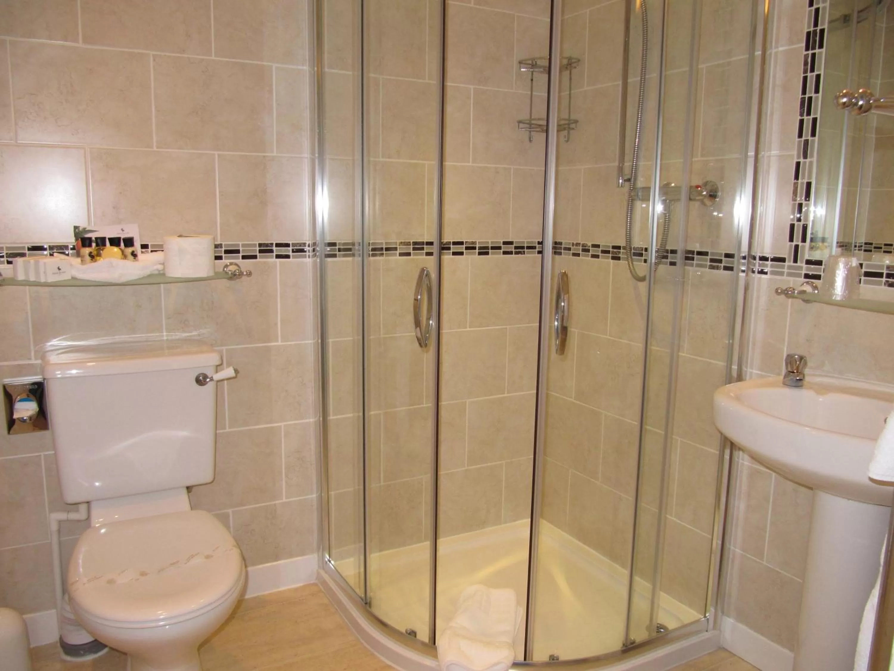 Bathroom in The Shirley