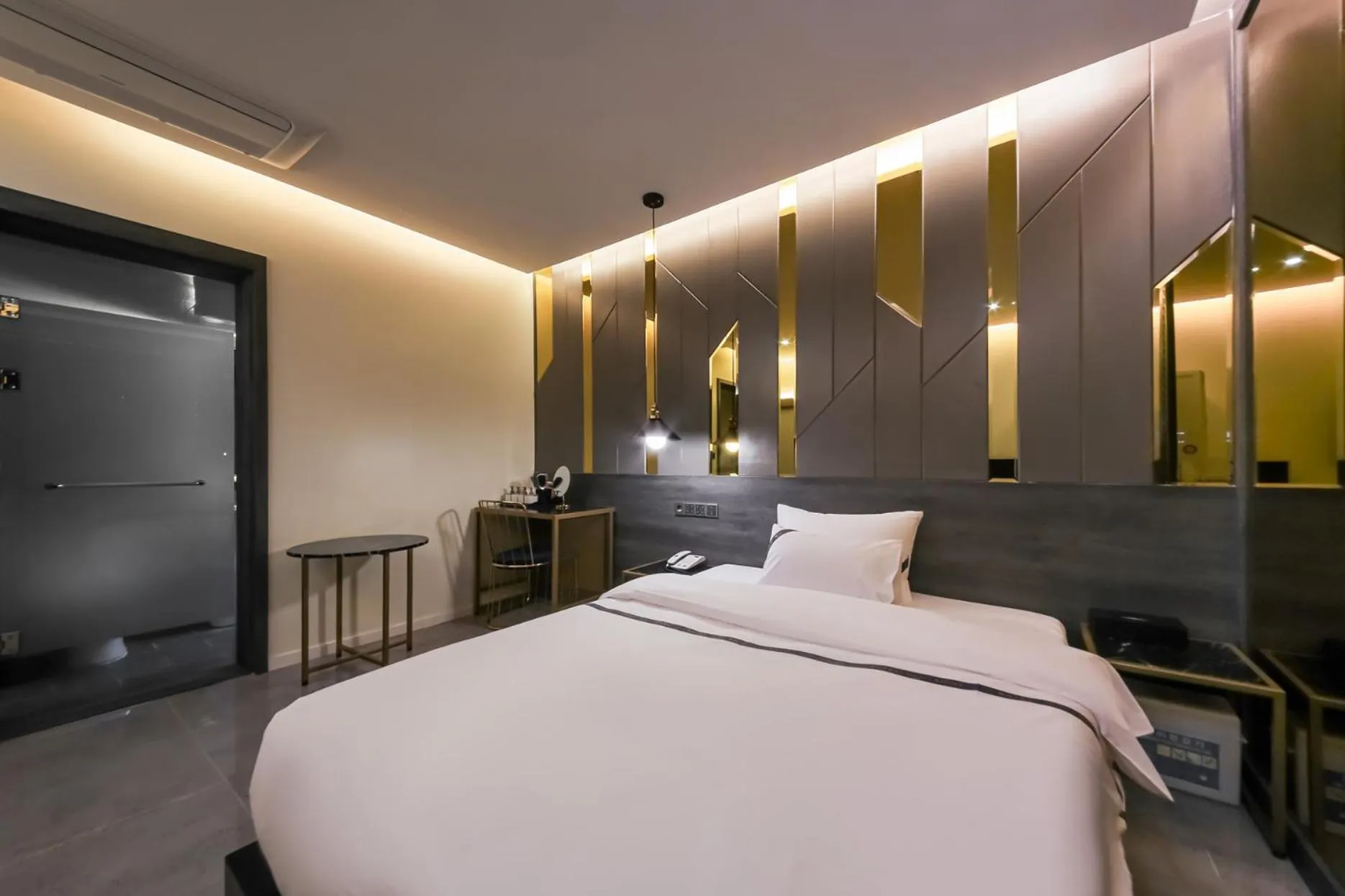 Bed in Suncheon Divine Hotel