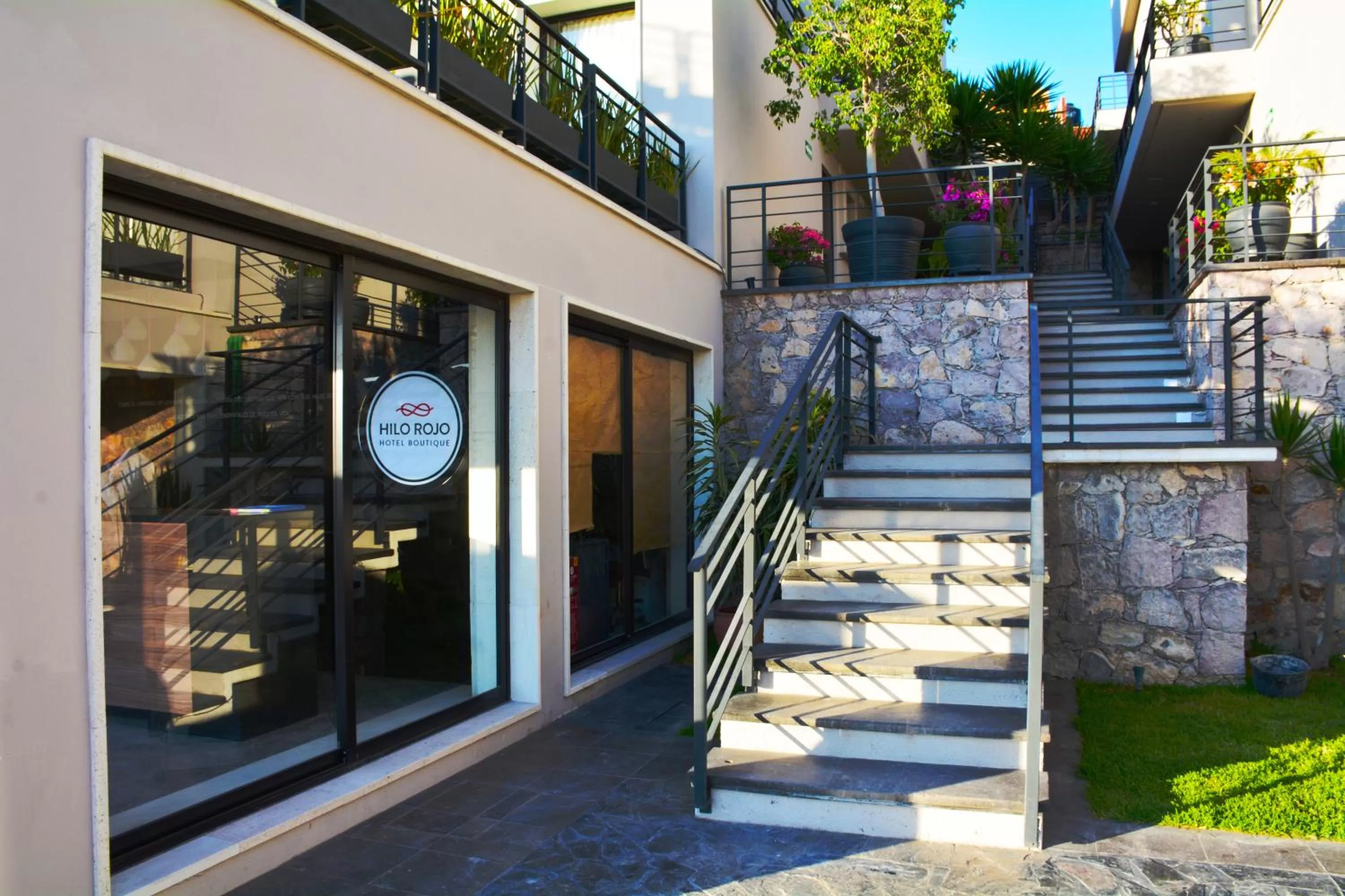 Area and facilities in Ilo Rojo San Miguel de Allende Curamoria Collection