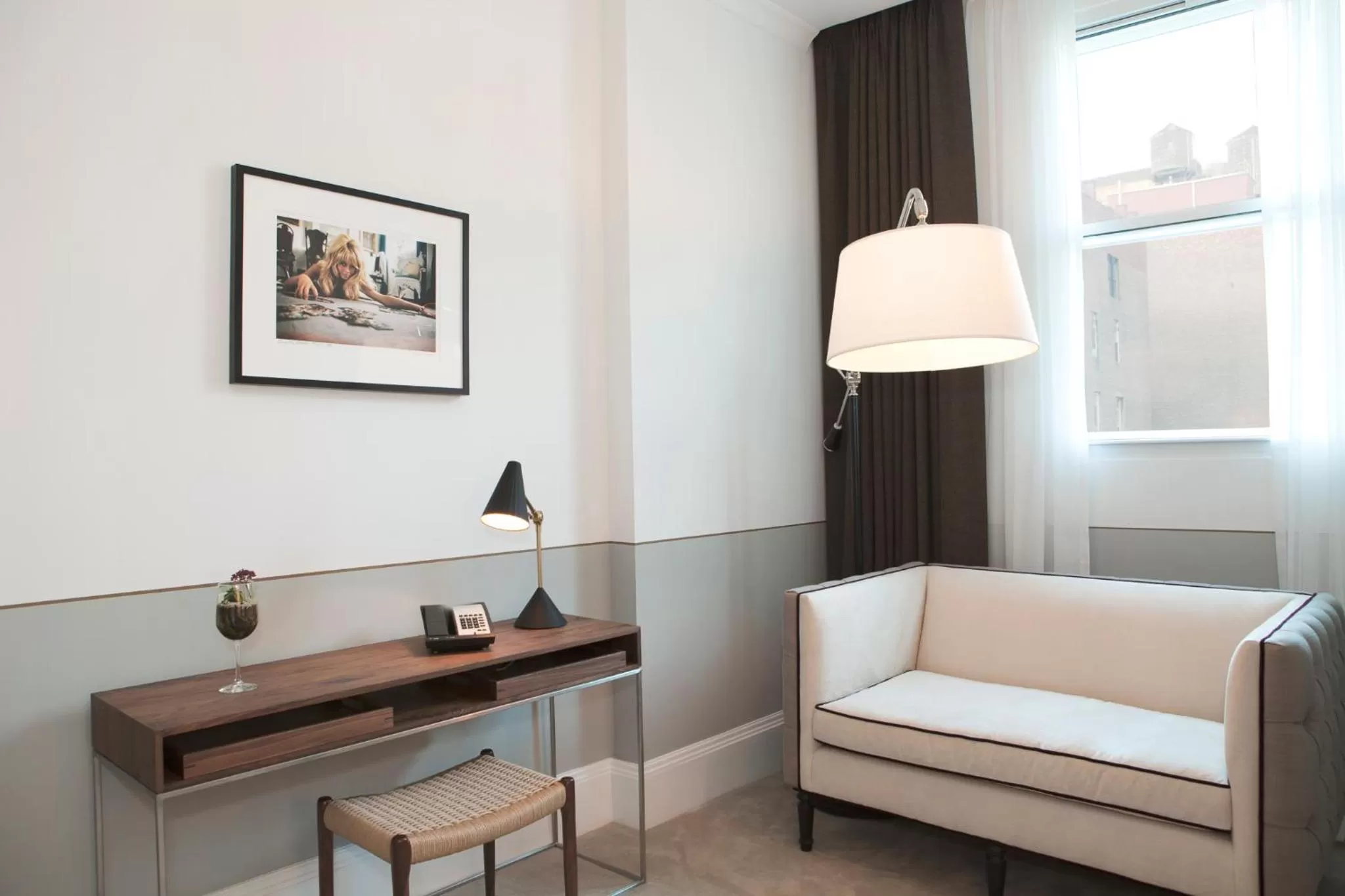 Seating area in The Broome