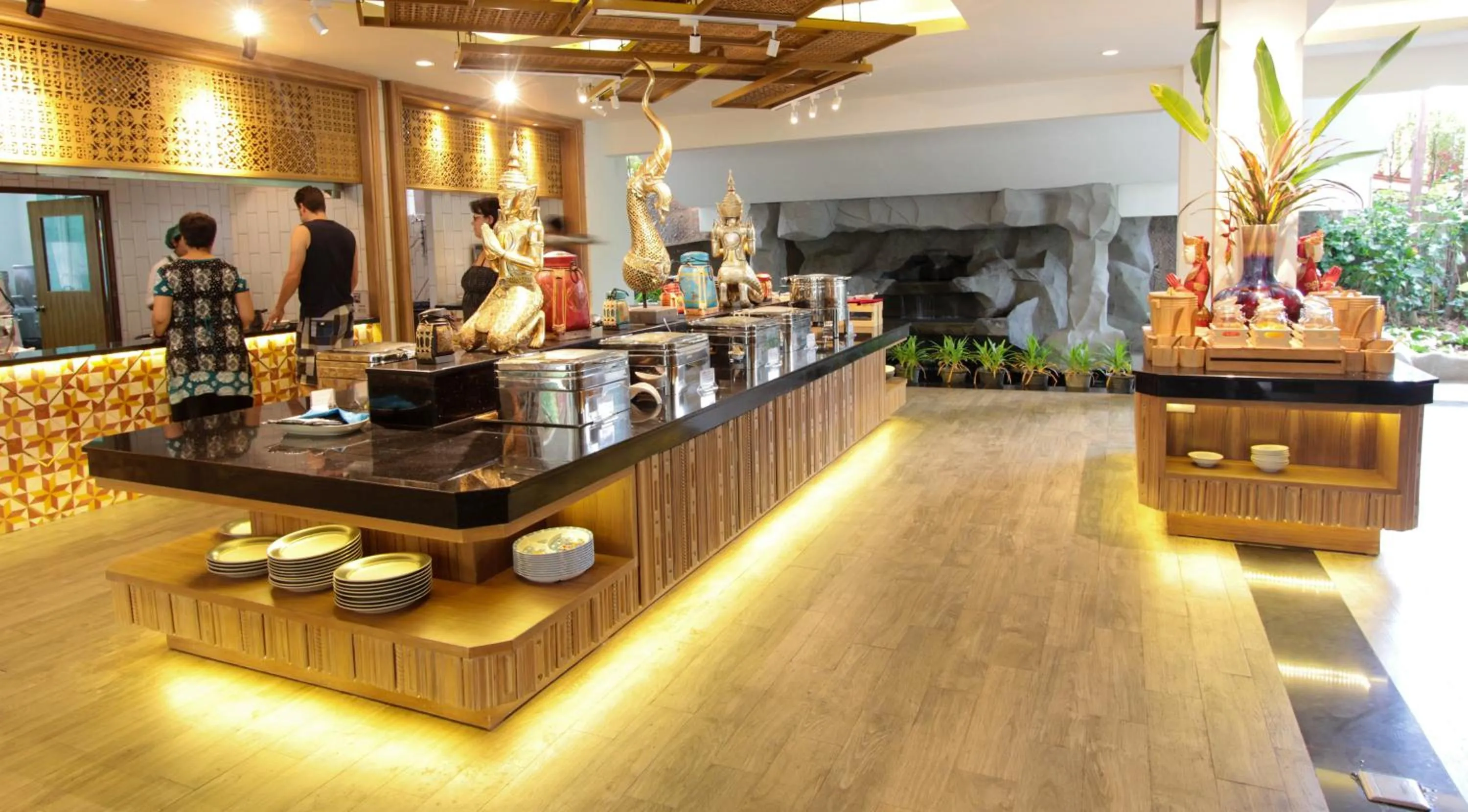 Restaurant/places to eat in Kata Palm Resort - SHA Plus