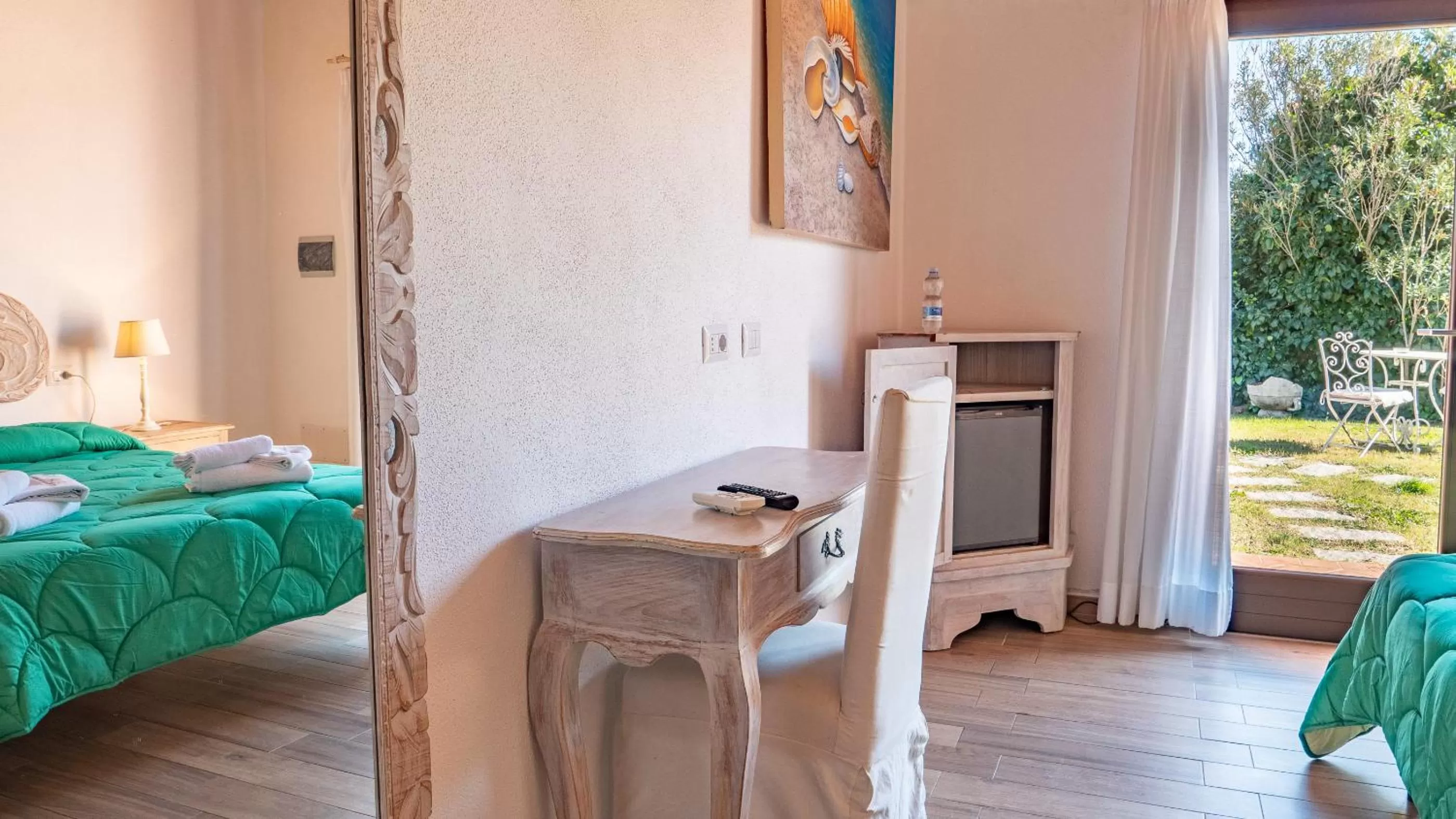 Photo of the whole room, Bed in QUADRIFOGLIO Affittacamere