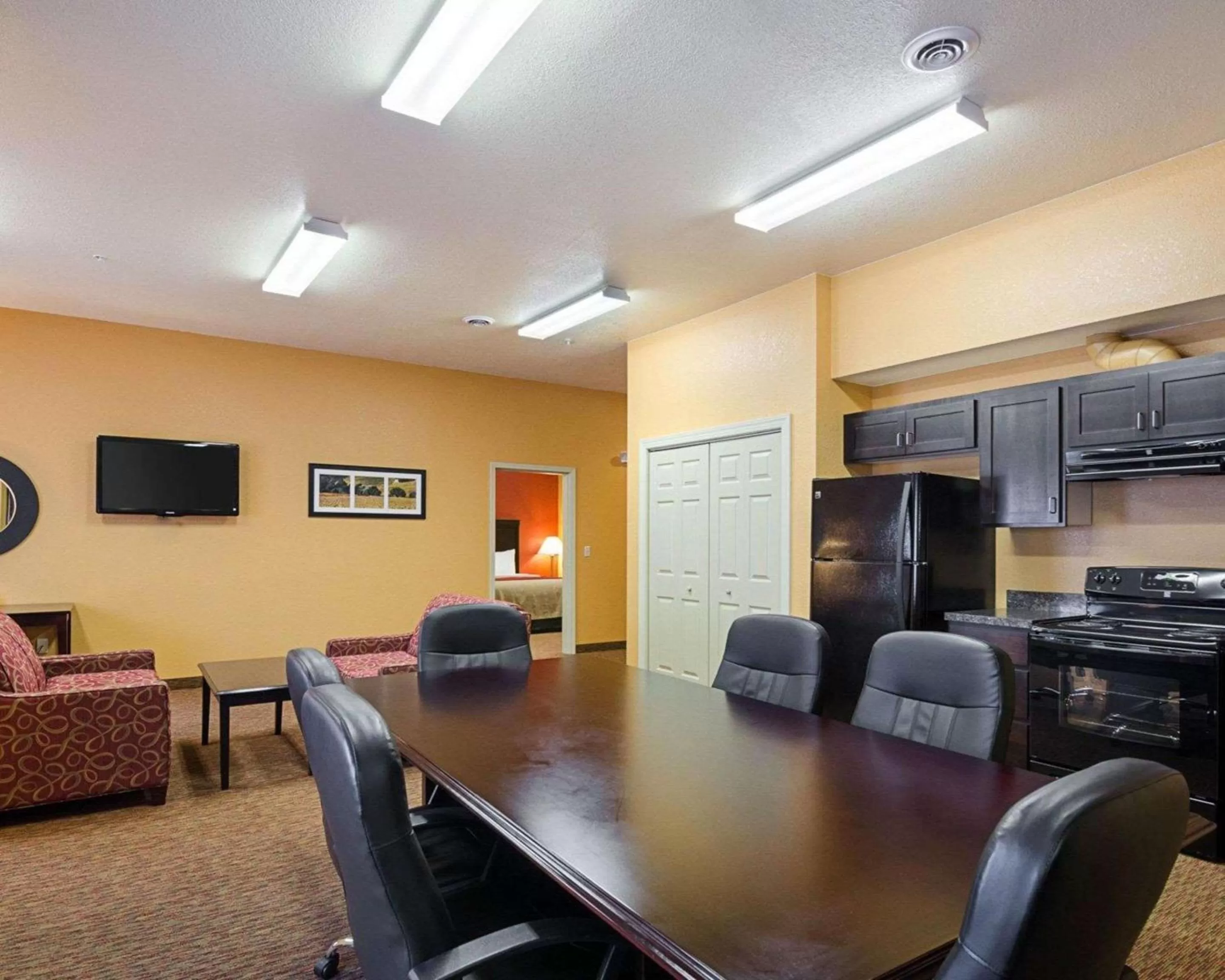 Bedroom in Comfort Inn & Suites Orange - Montpelier