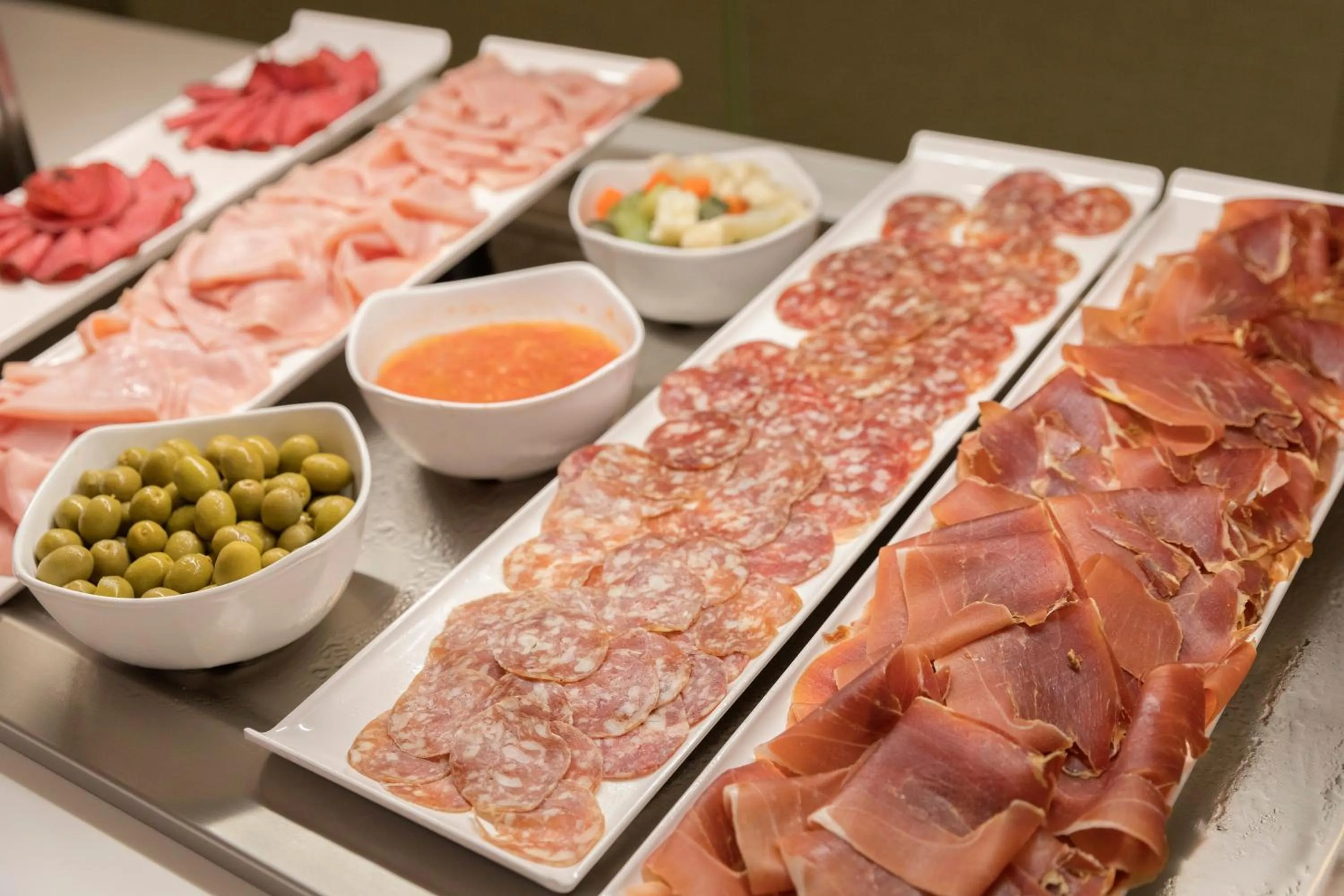 Food and drinks in HM Ayron Park - Adults Only