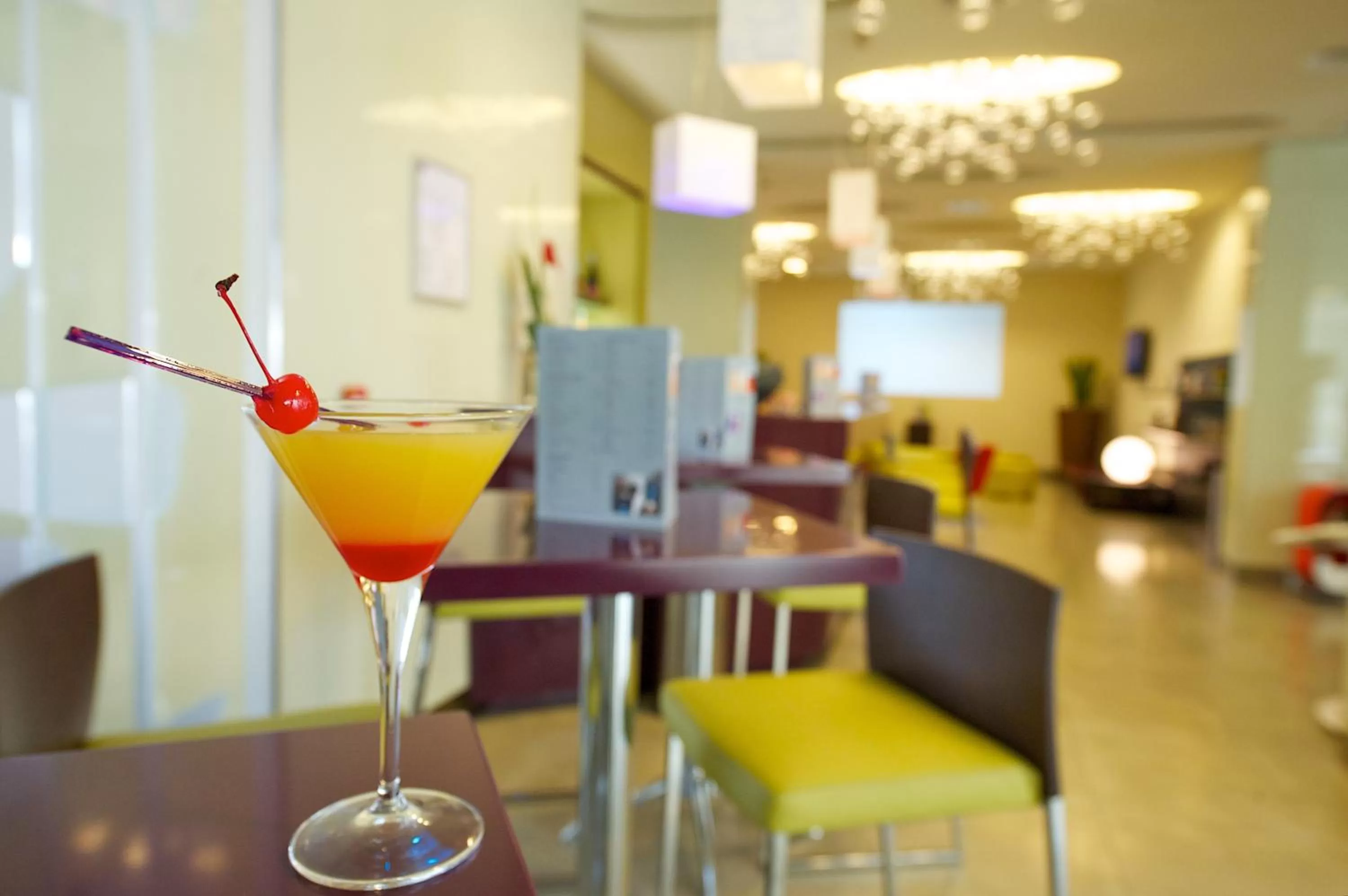 Lounge or bar in Novotel Salerno Est Arechi