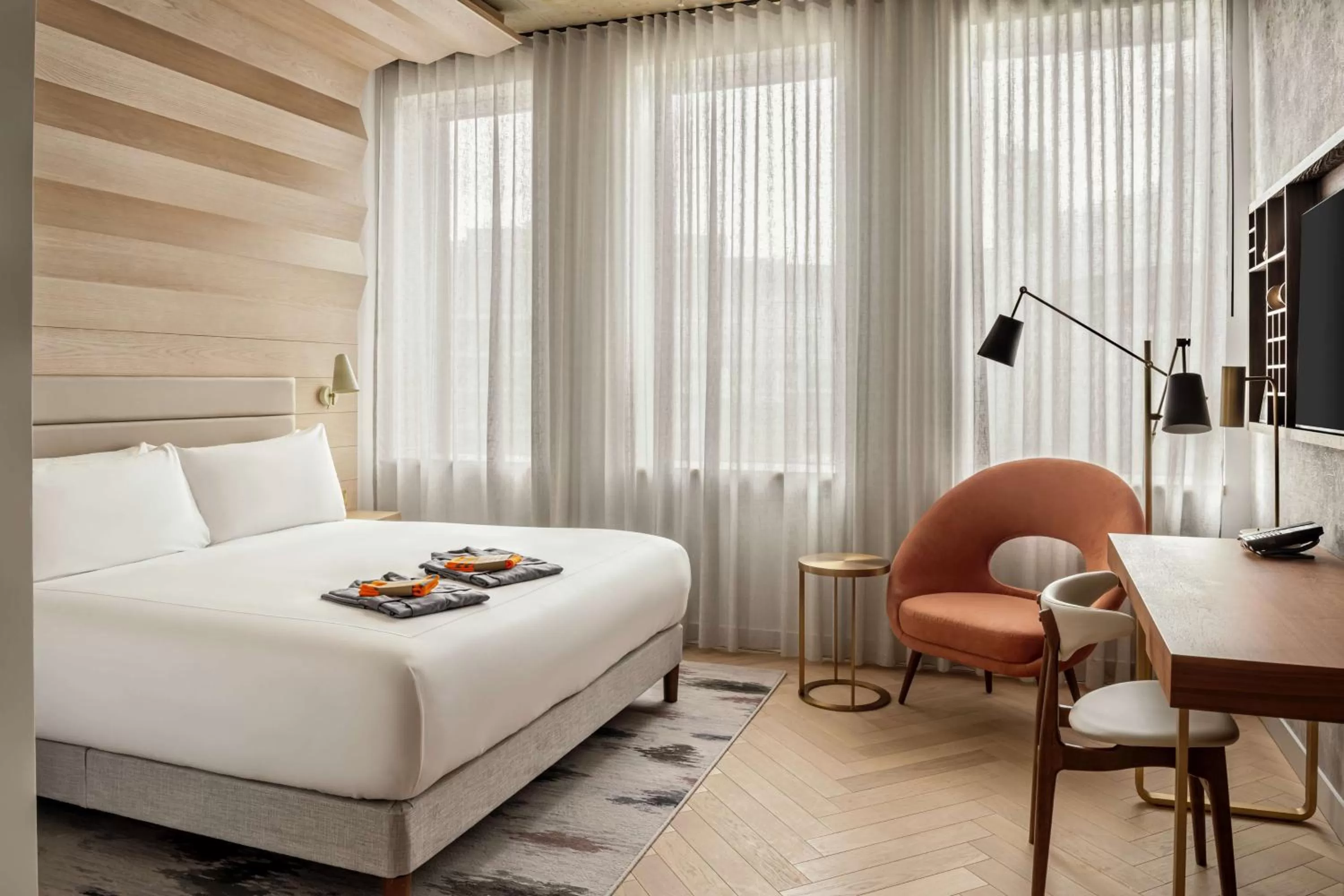 Bedroom, Bed in Canopy by Hilton London City