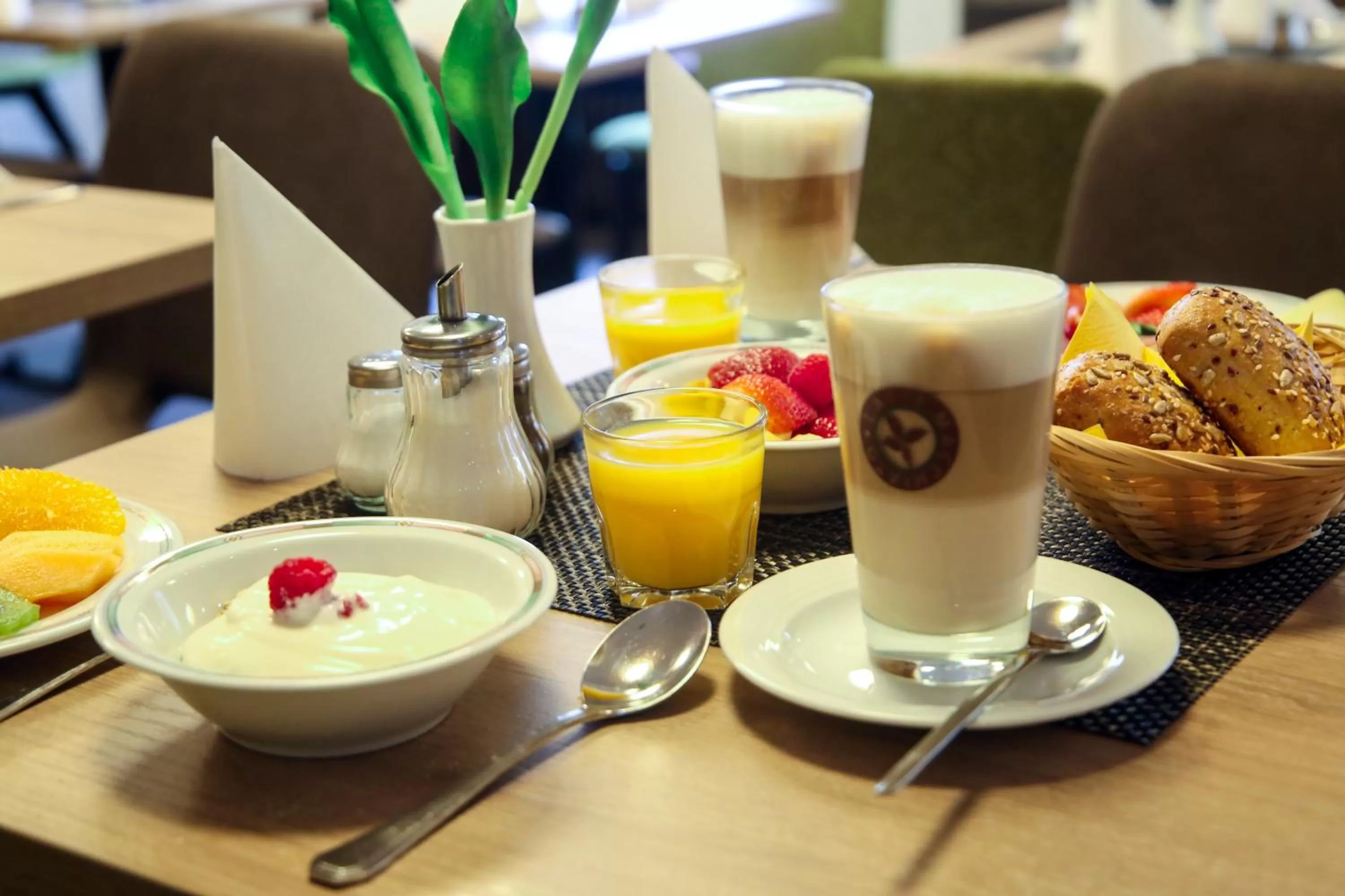 Breakfast in City Partner Hotel Berliner Hof