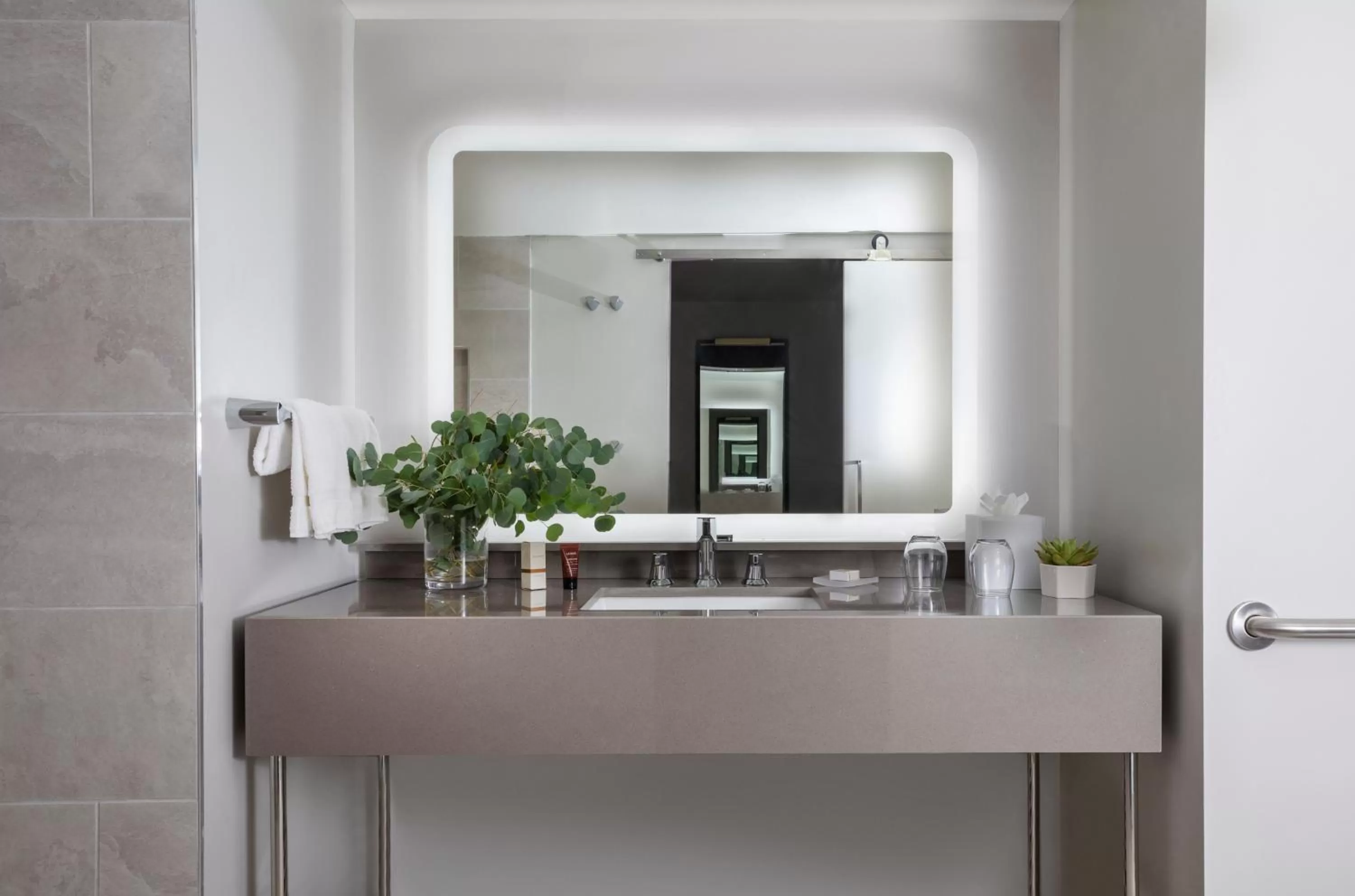 Bathroom in Hotel Madera