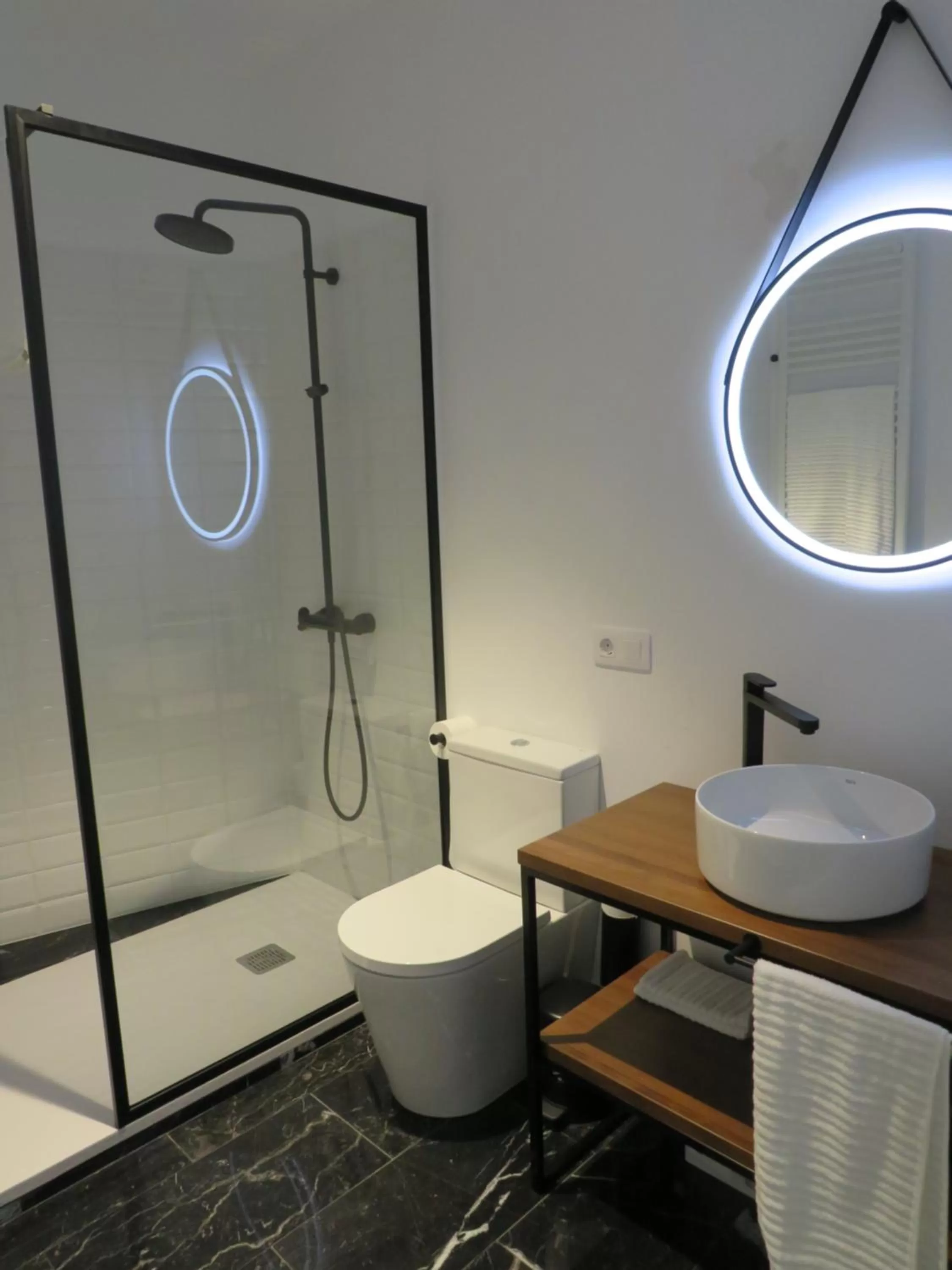 APARTAMENTOS ARMANYA 3