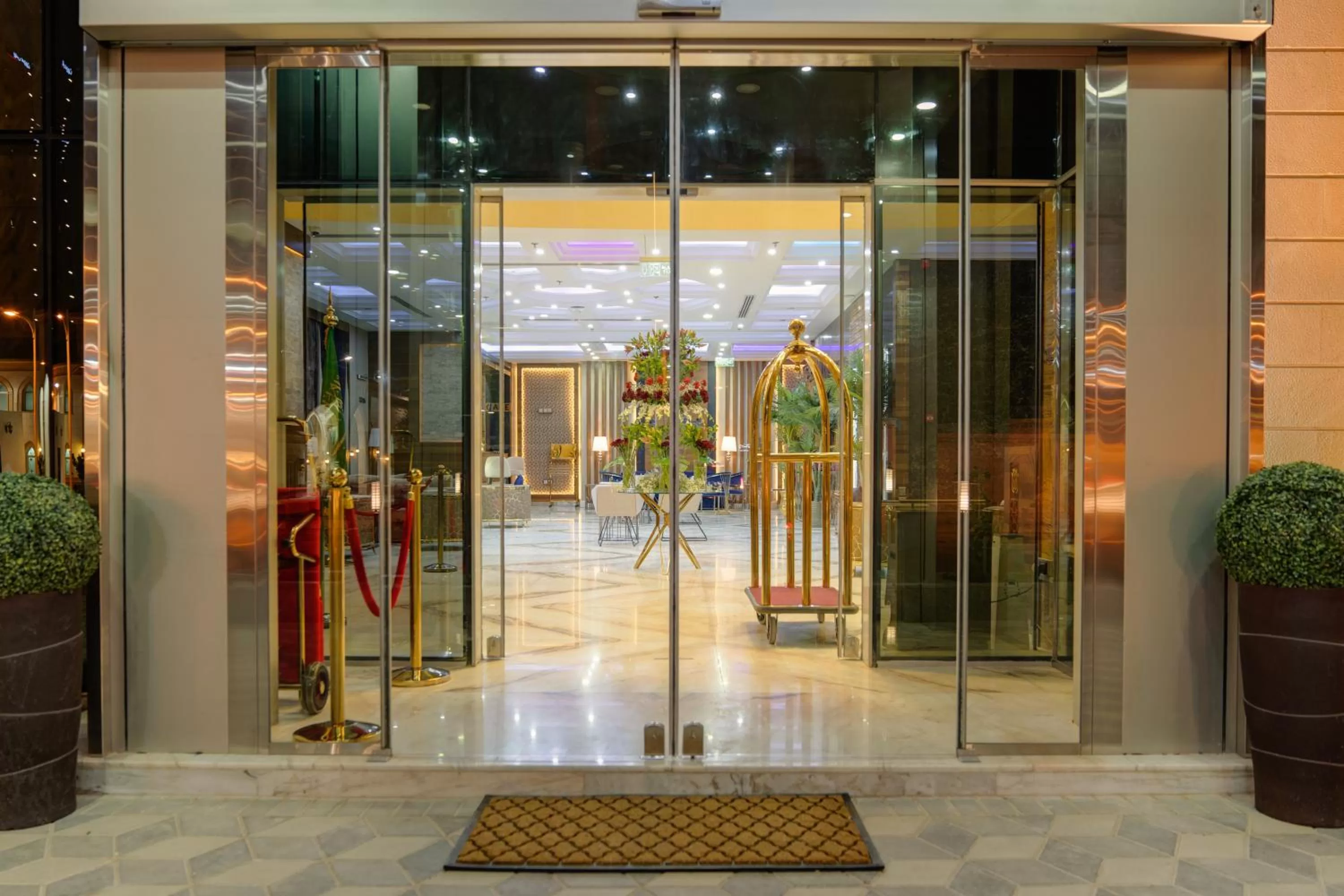Facade/entrance in Crown Rose Al Sahafa Hotel