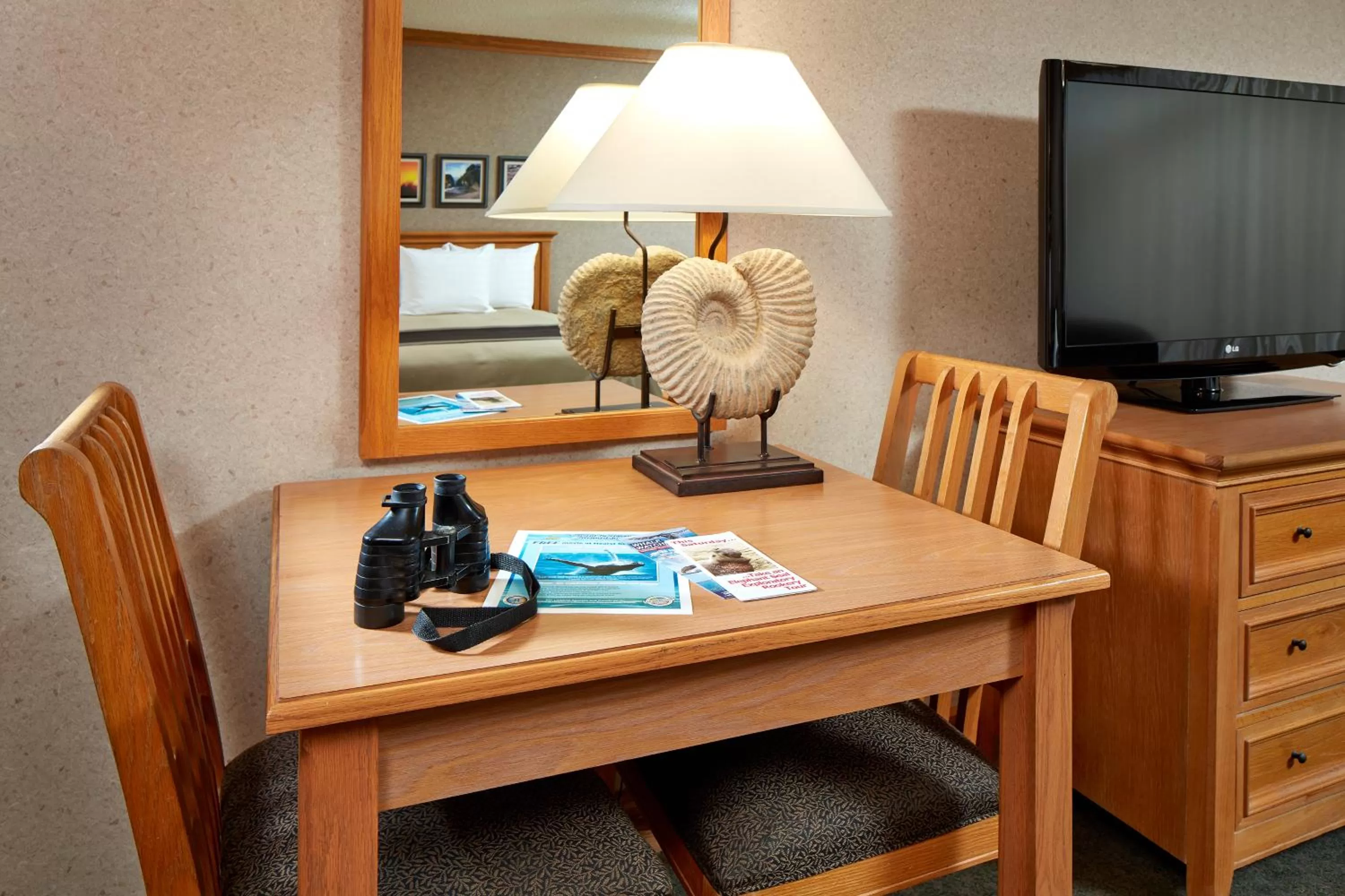 Seating area in Cavalier Oceanfront Resort