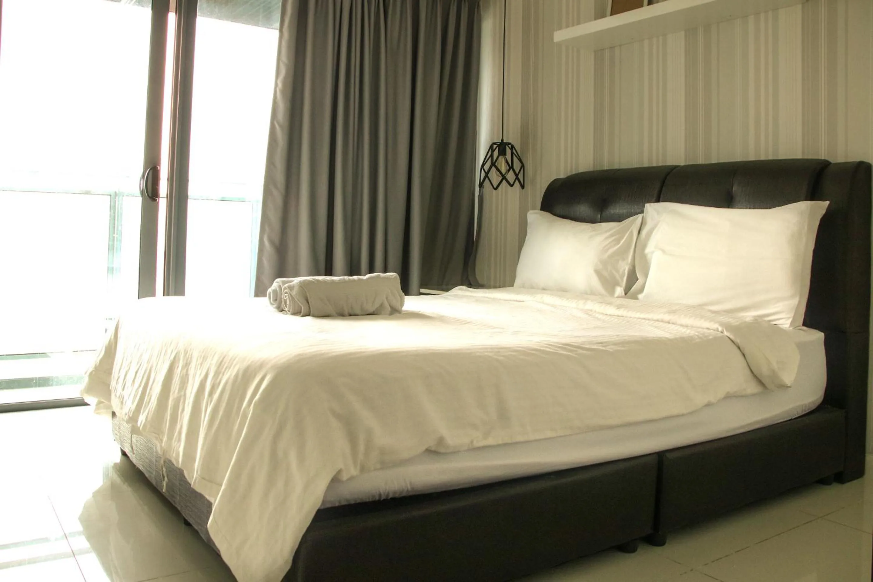 Bed in Mercu Summer Suite KLCC @ Penguin Homes