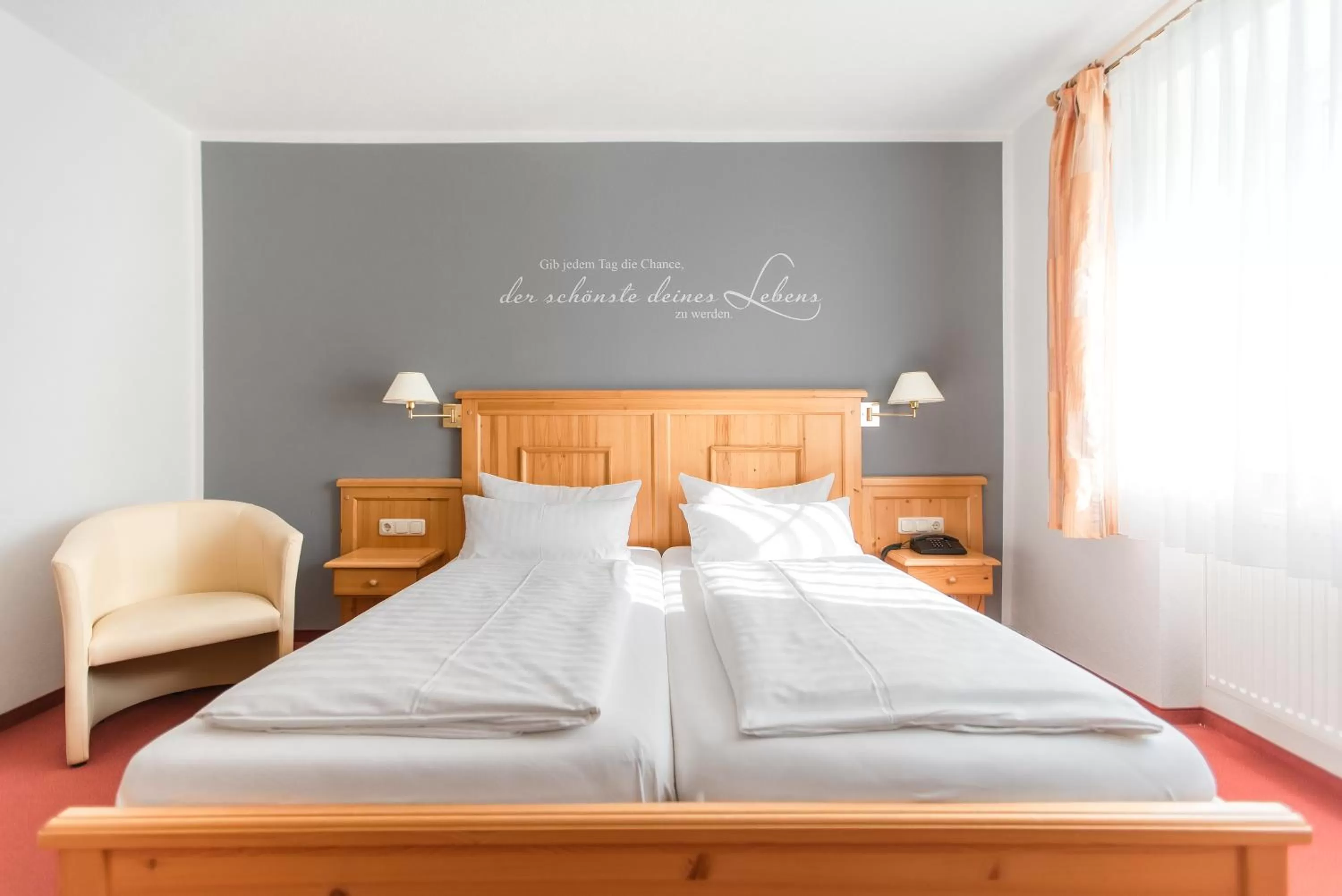 Photo of the whole room, Bed in Hotel Frauensteiner Hof