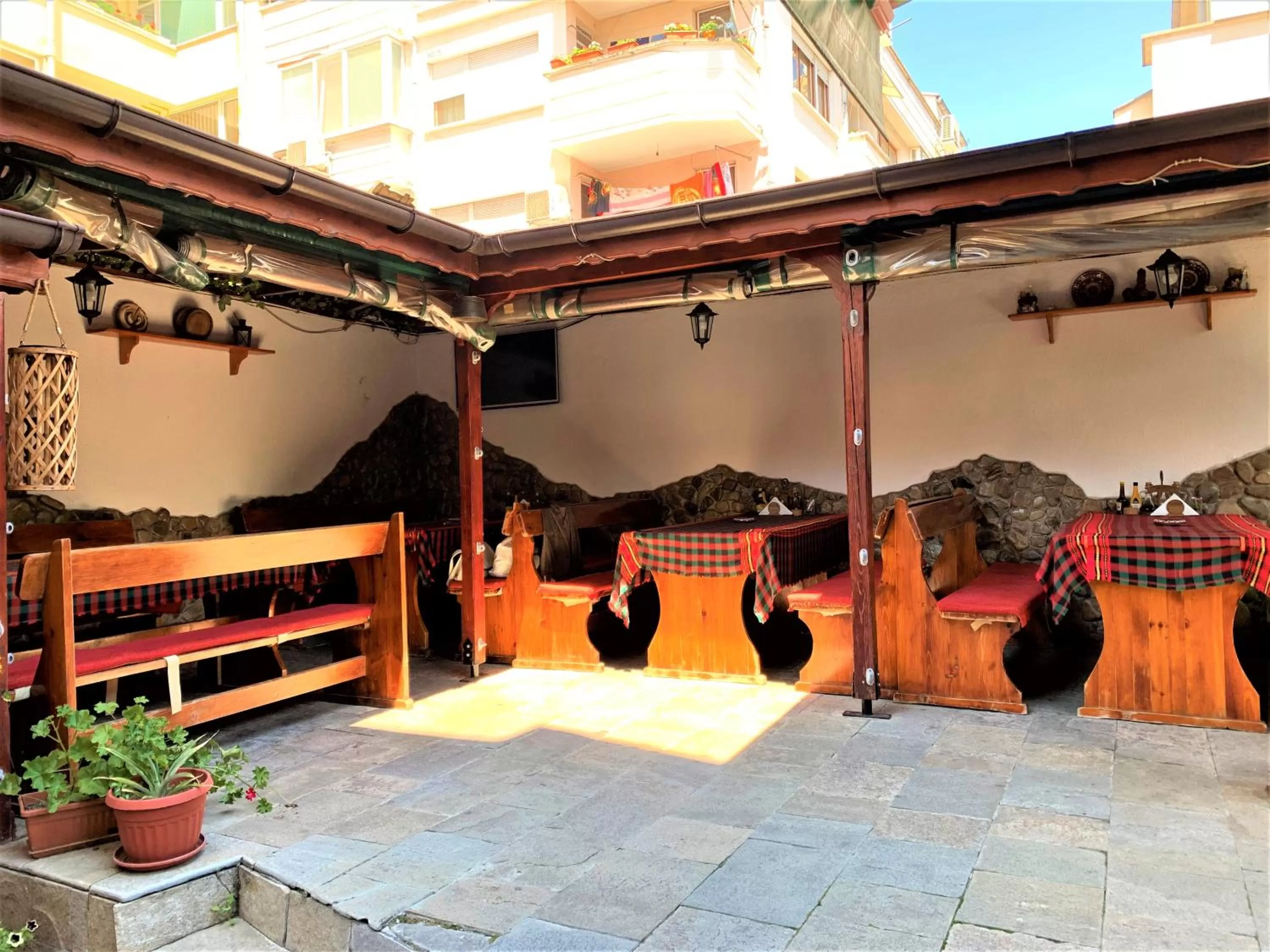 Patio in Hotel Trayana