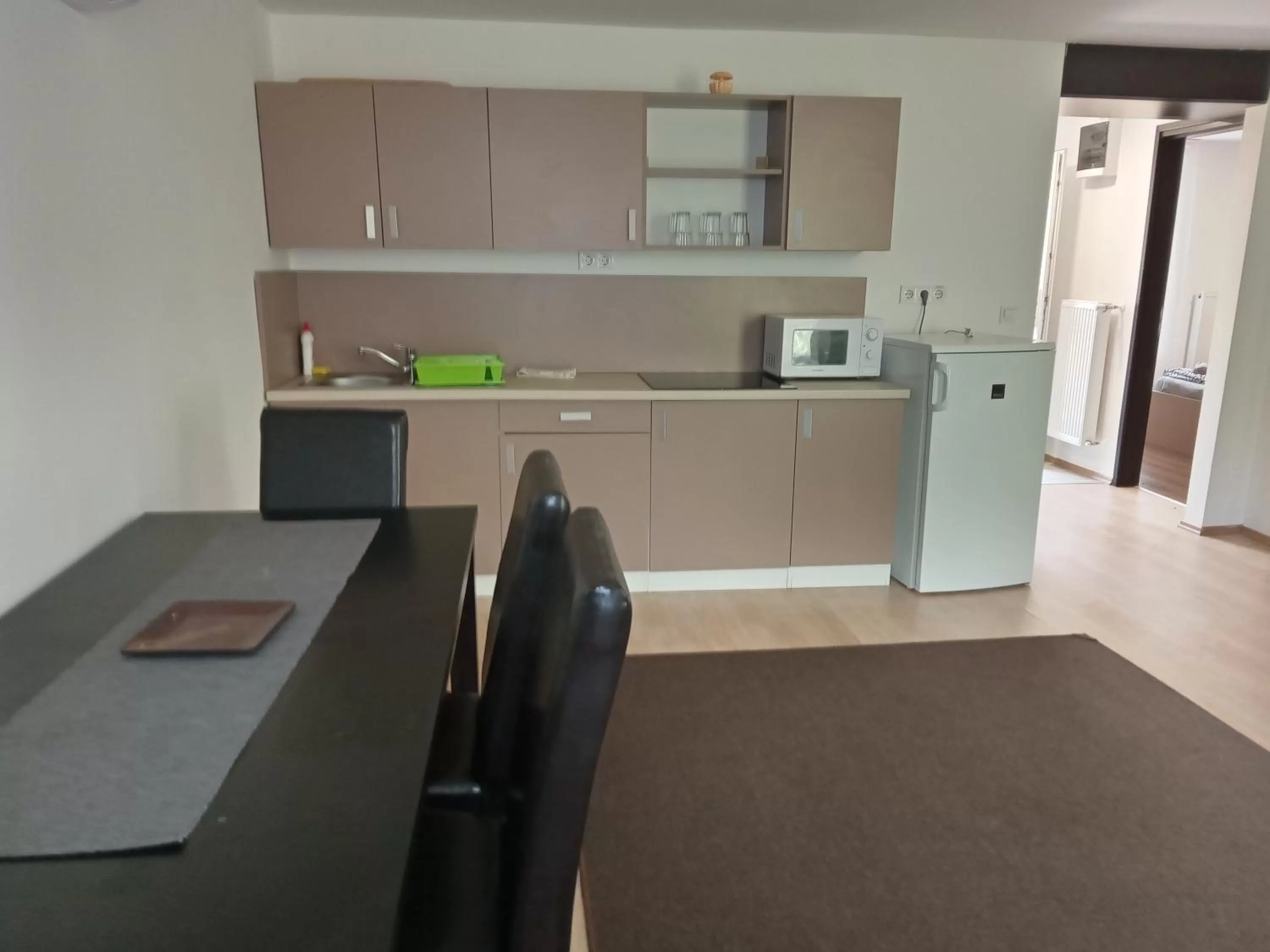 Kitchen or kitchenette, Kitchen/Kitchenette in Tiszaliget Apartman és Szálló