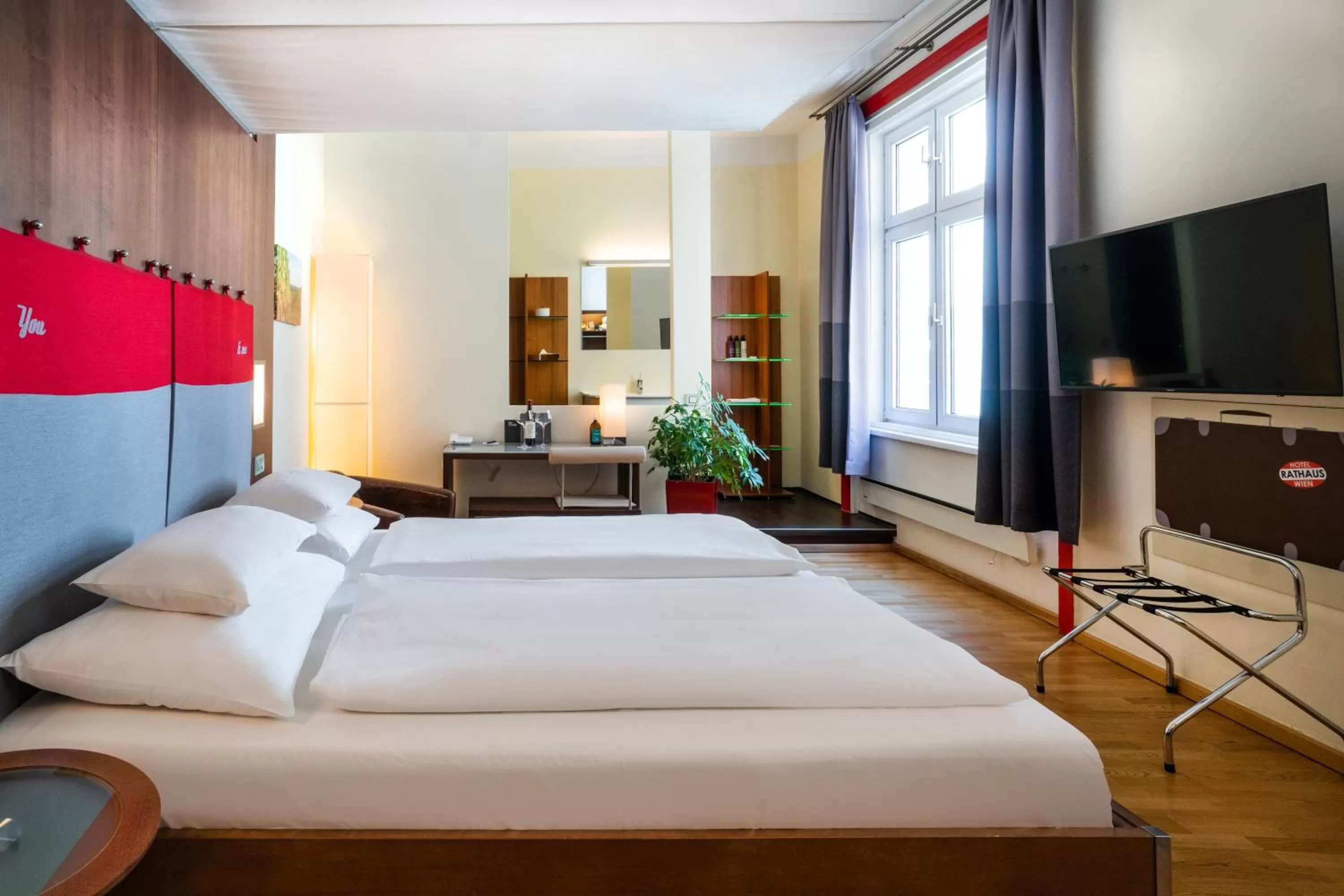 Photo of the whole room, Bed in Hotel Rathaus - Wein & Design