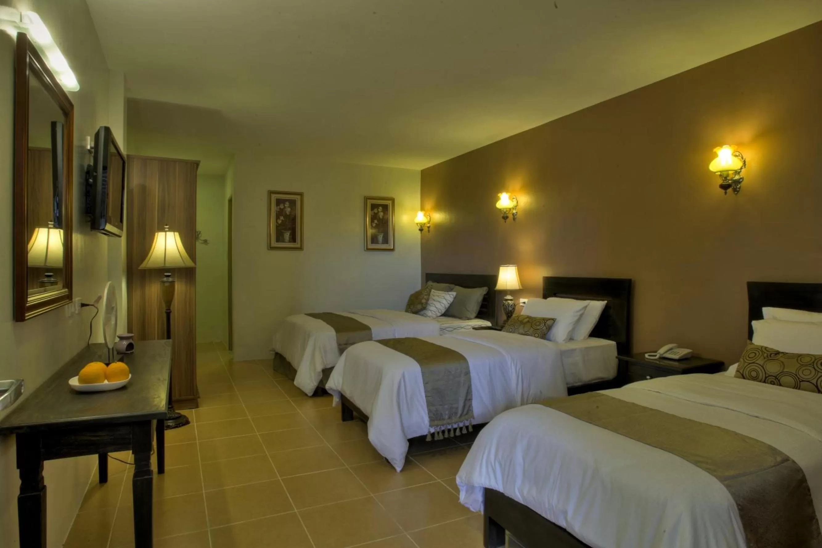 Photo of the whole room, Bed in Hanan Hotel Tagaytay - Formerly Tagaytay Wingate Manor