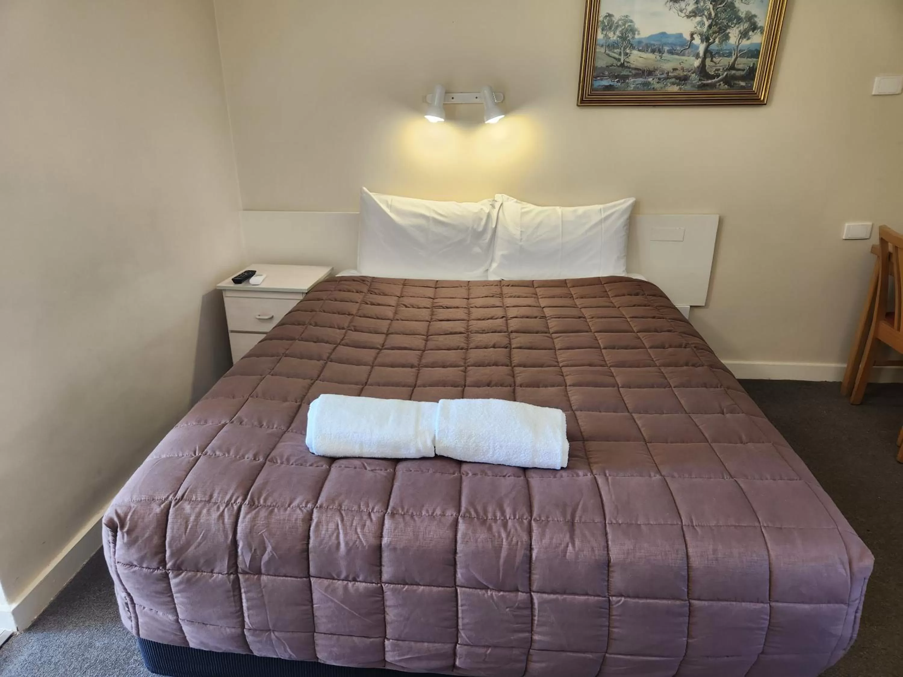 Bedroom, Bed in Hume Inn Motel Albury CBD