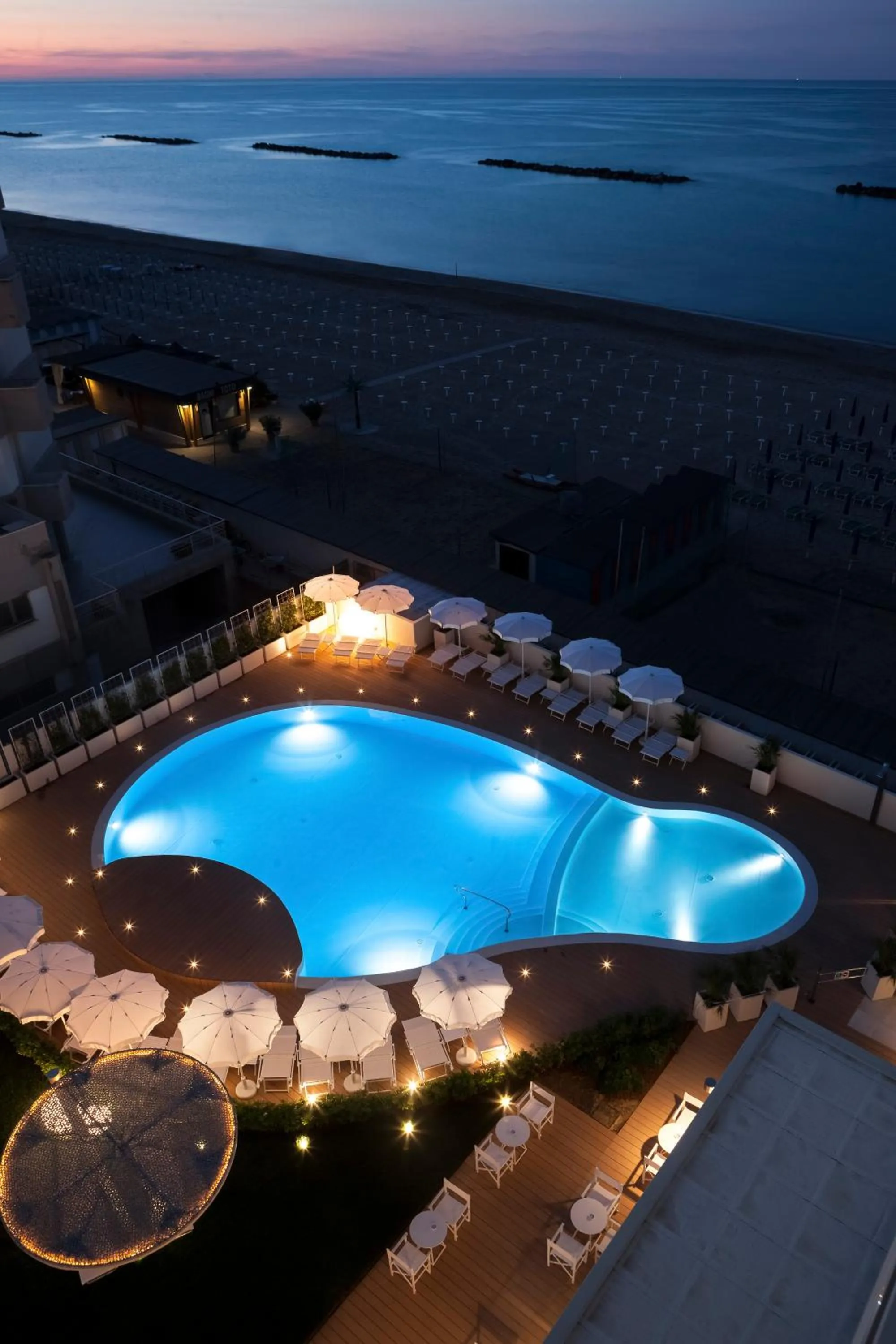 Swimming pool in Nautilus Family Hotel