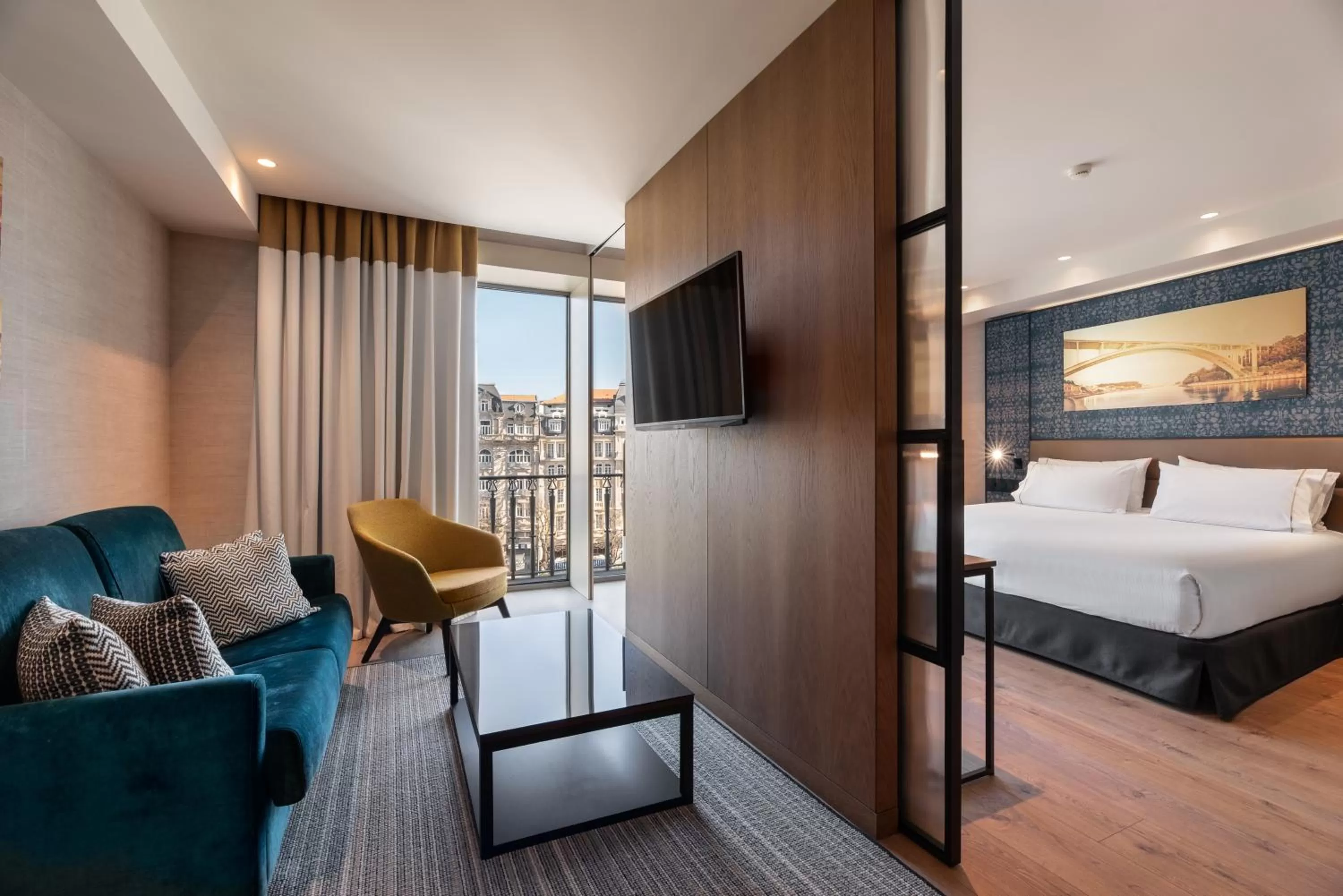 Photo of the whole room, Bed in Eurostars Aliados