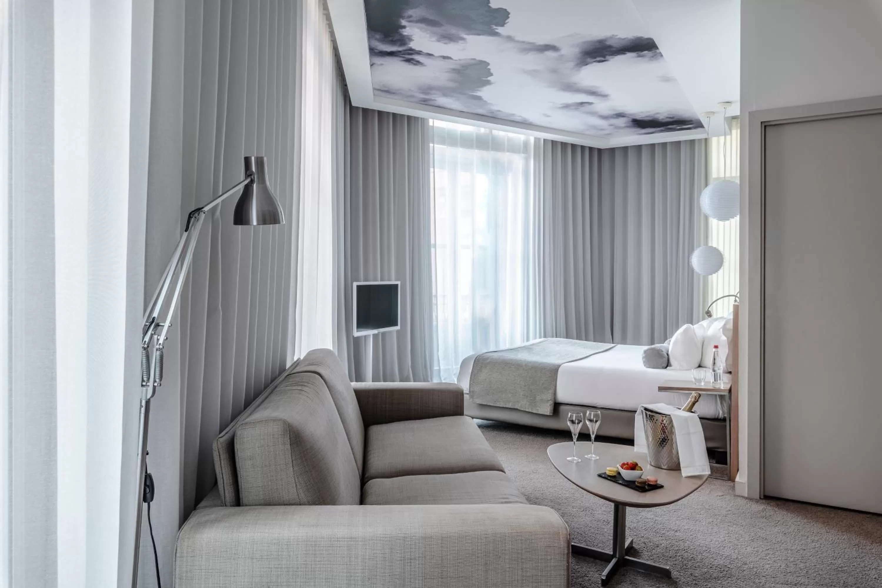 Bedroom, Bed in Le Grand Balcon Hotel