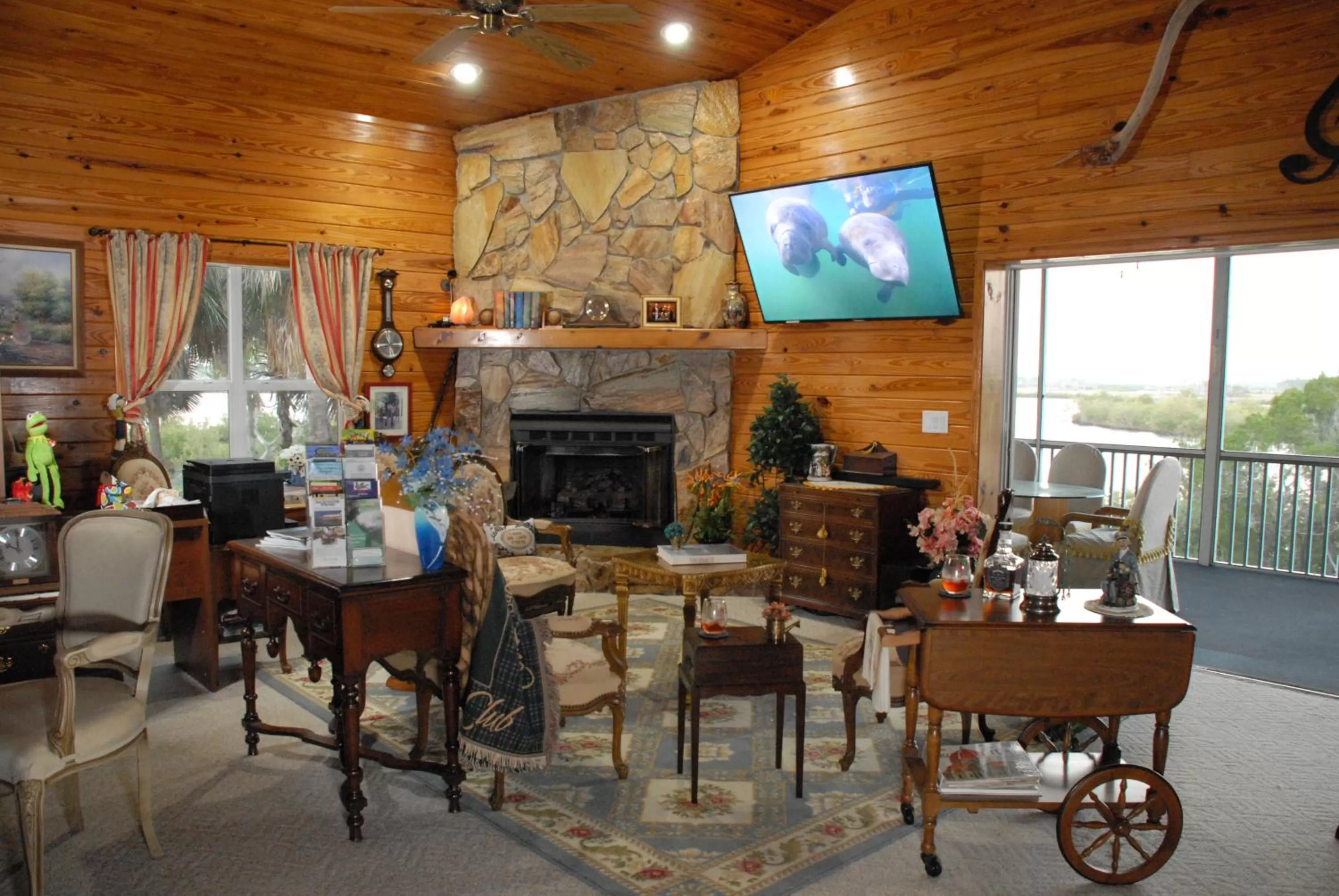 Living room, Restaurant/Places to Eat in Crystal River Lullaby B&B