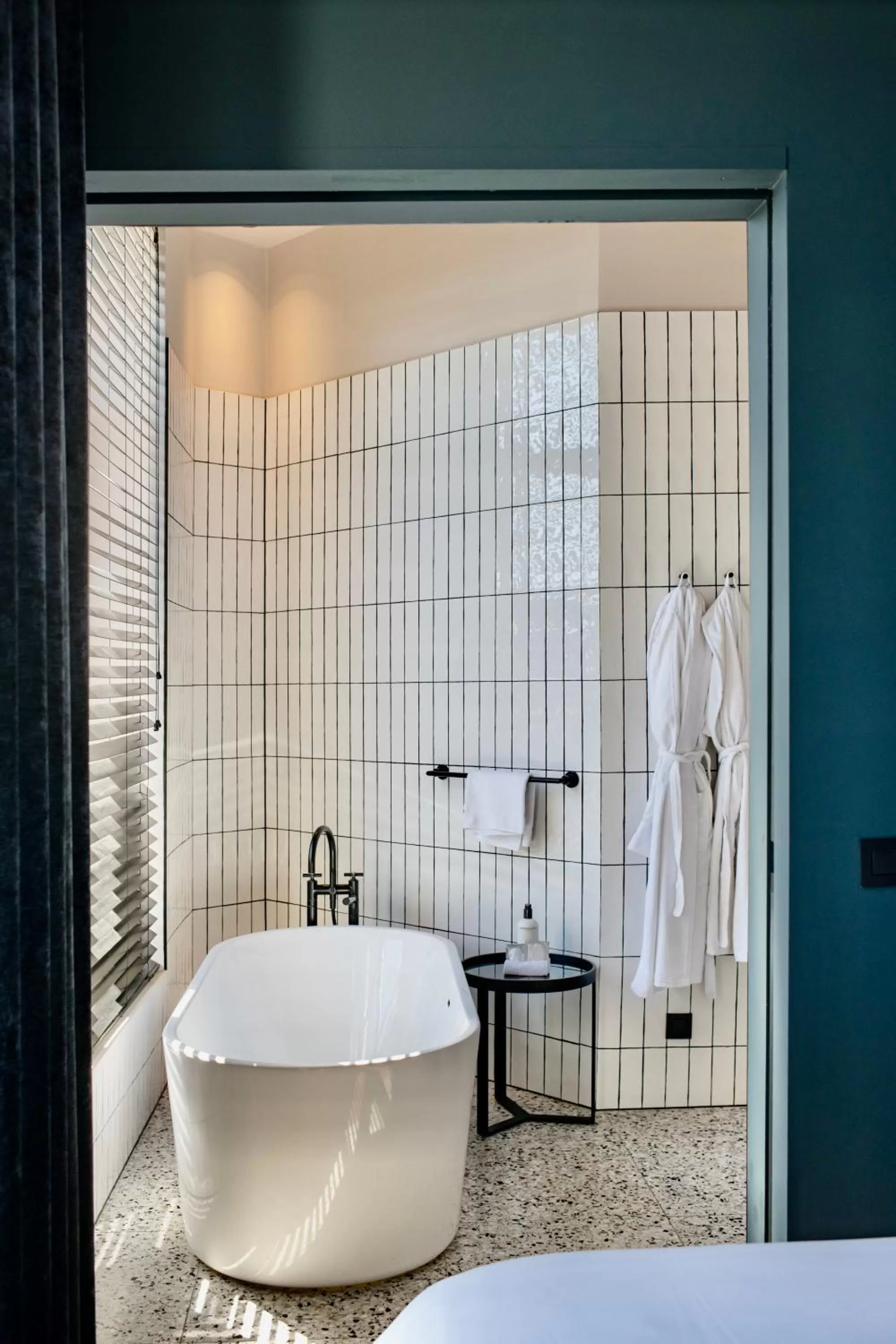 Bath in U Eat & Sleep Antwerp