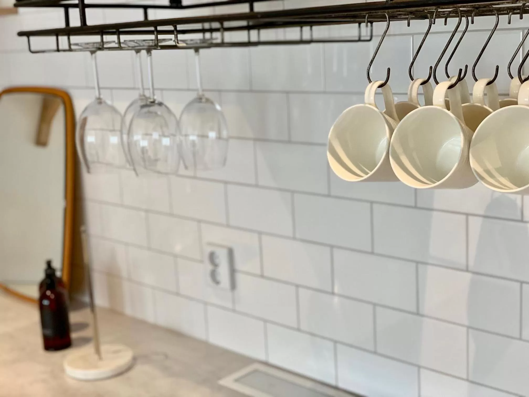 Kitchen or kitchenette in Easy Livin' Apartment Hotel