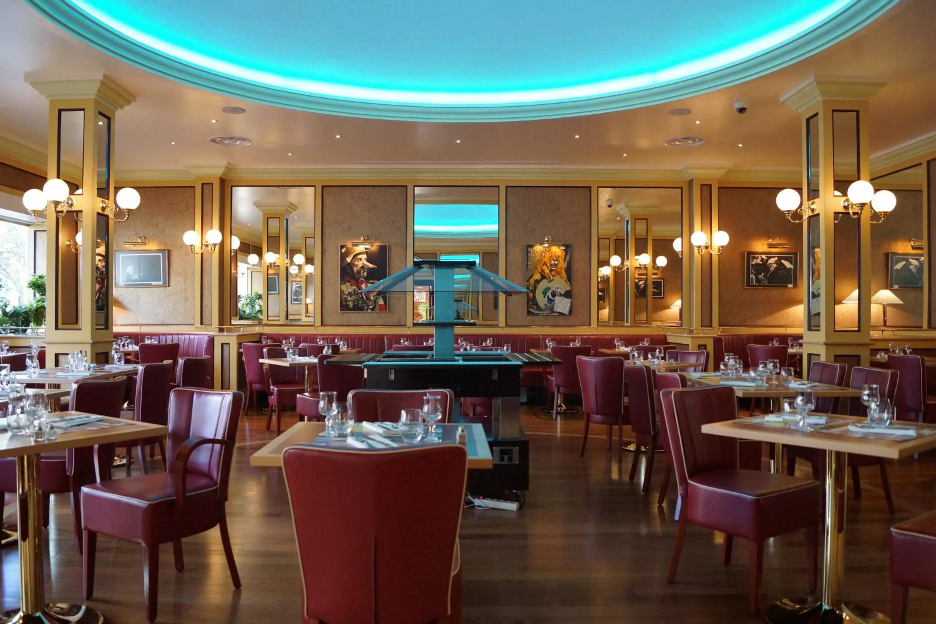 Restaurant/places to eat in Hôtel Vauban