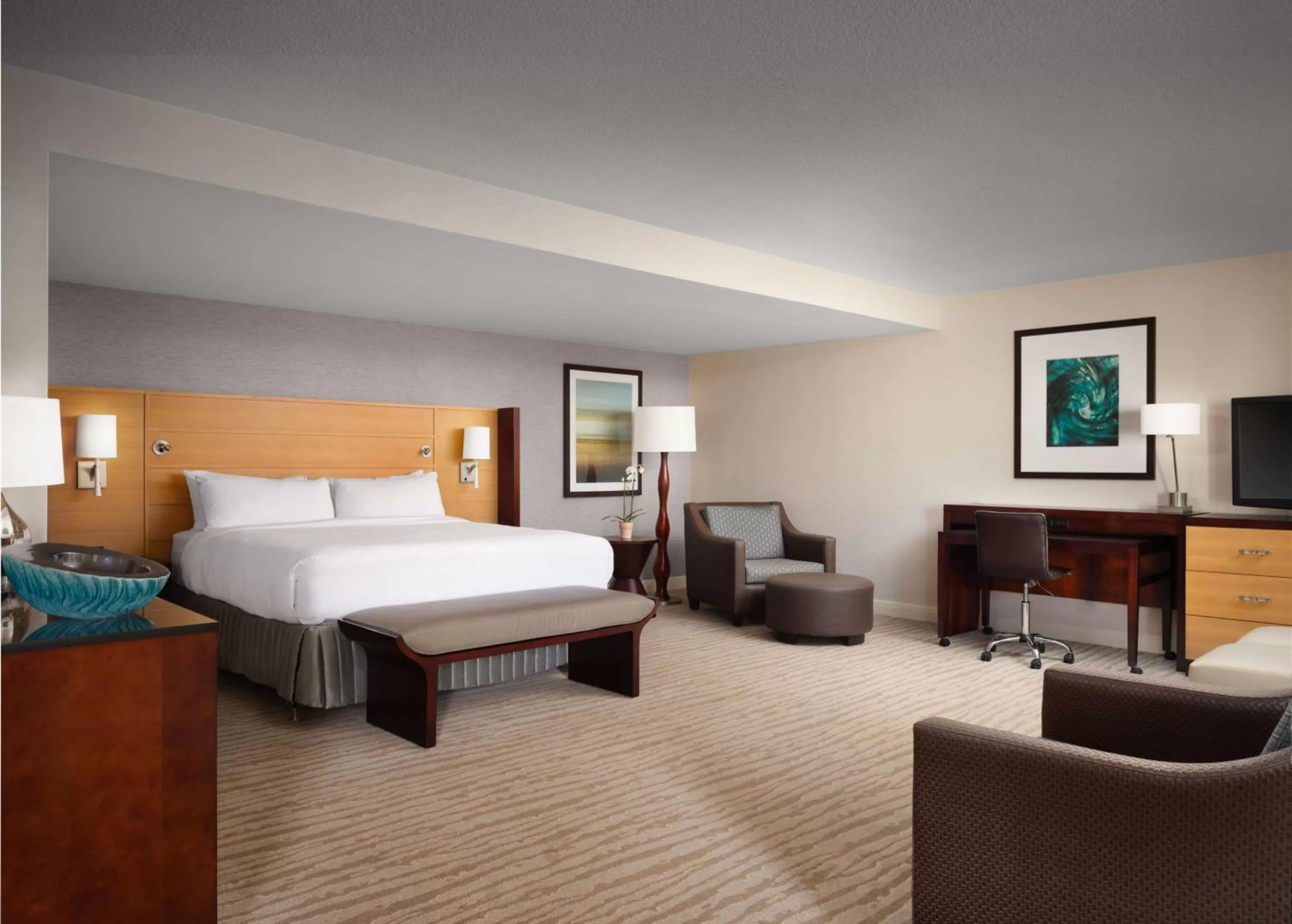 Photo of the whole room, Bed in Sonesta Redondo Beach and Marina