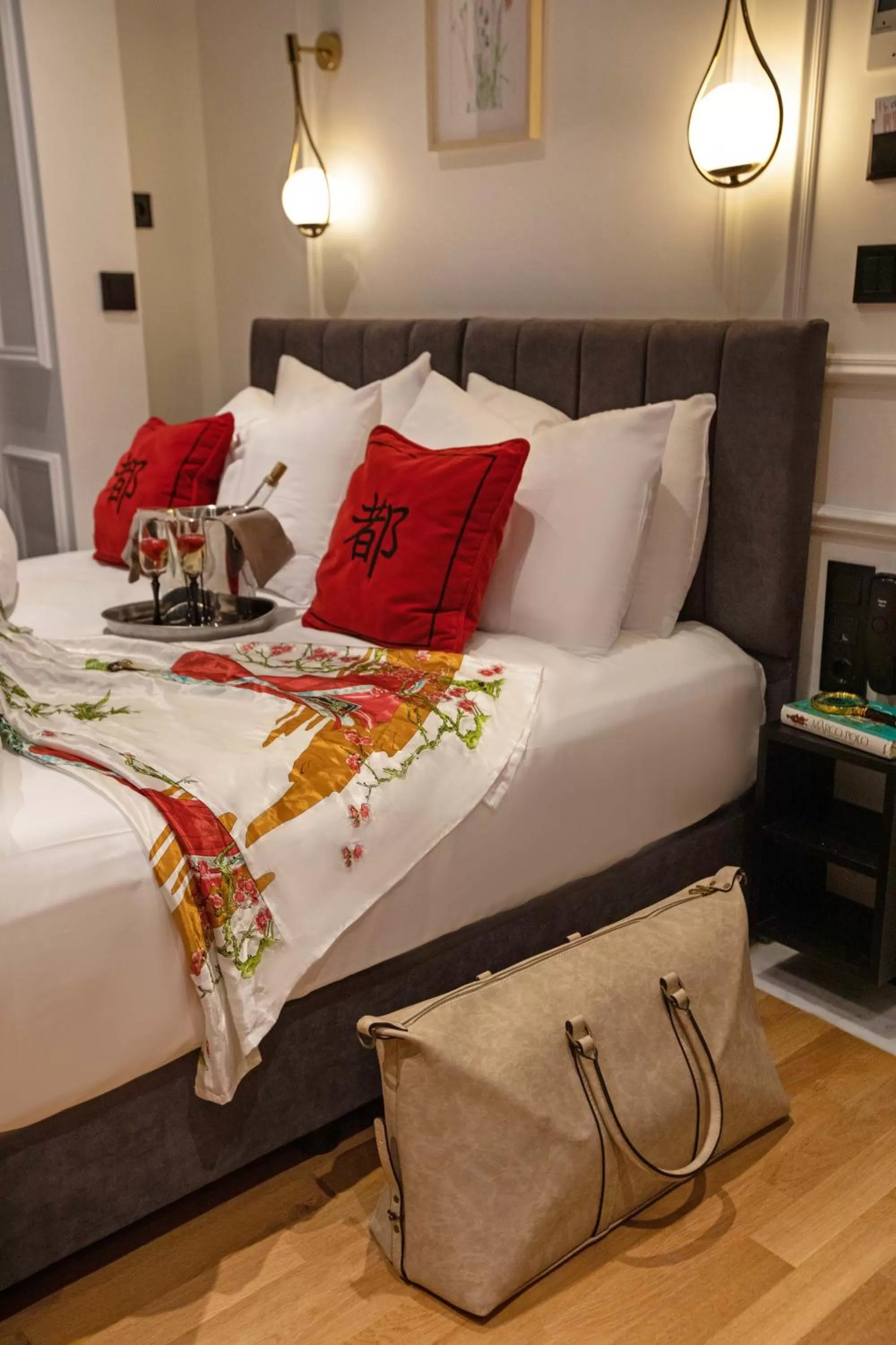 Decorative detail, Bed in The Trinity Hotel Taksim - Special Category