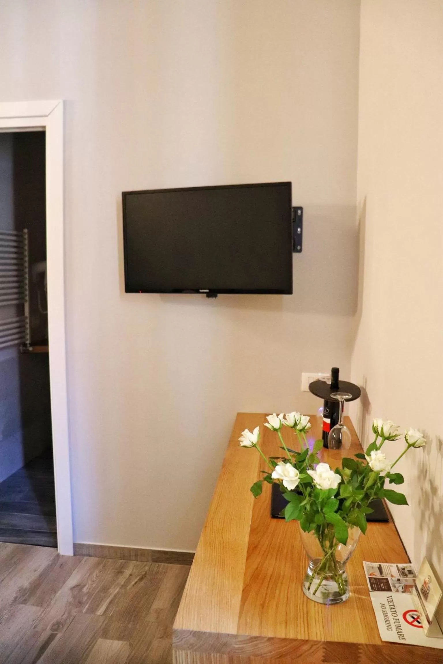 TV and multimedia in Le Suite