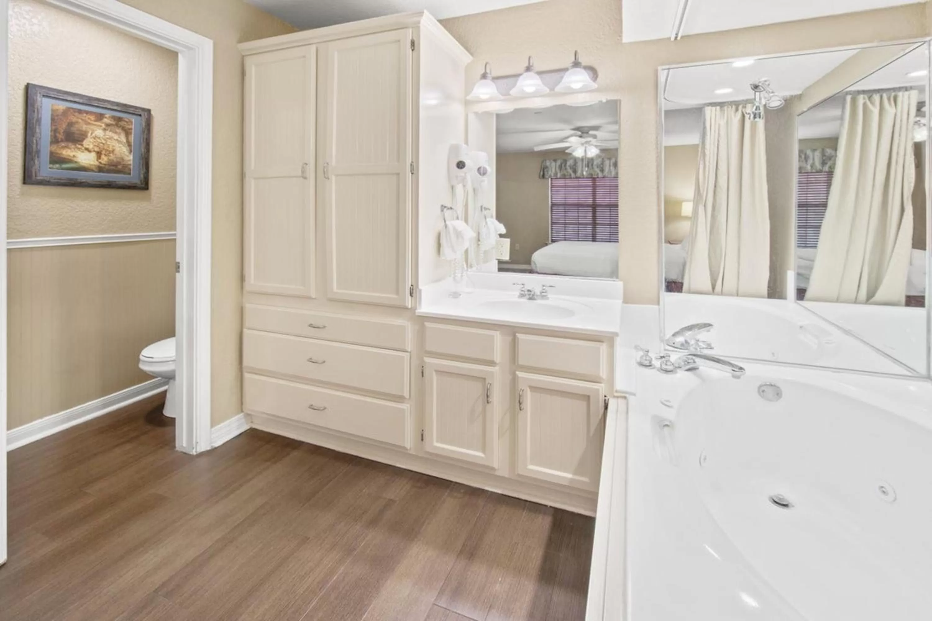 Bathroom in Holiday Inn Club Vacations Hill Country Resort at Canyon Lake